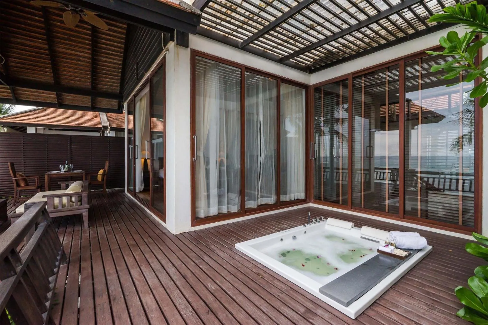 Patio in Samui Paradise Chaweng Beach Resort