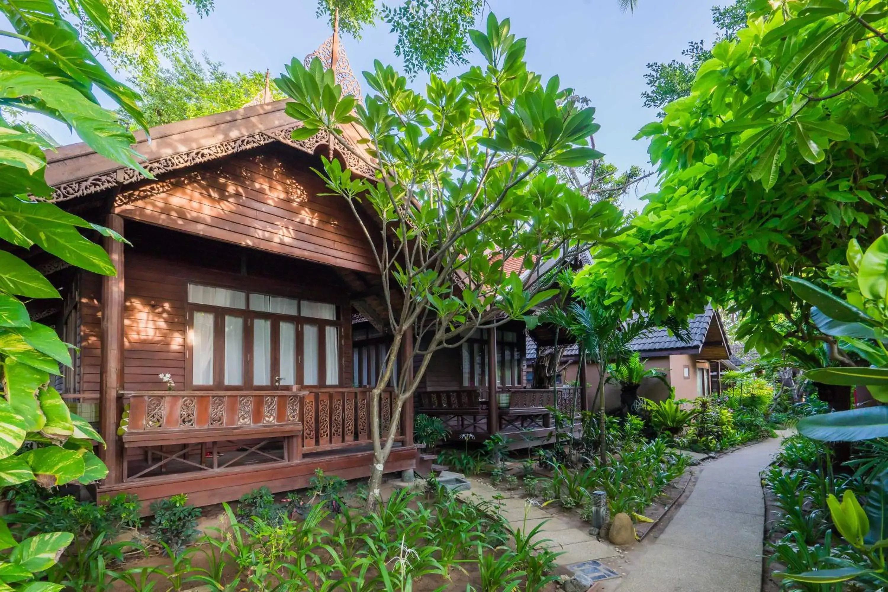 Property building in Samui Paradise Chaweng Beach Resort Property building in Samui Paradise Chaweng Beach Resort