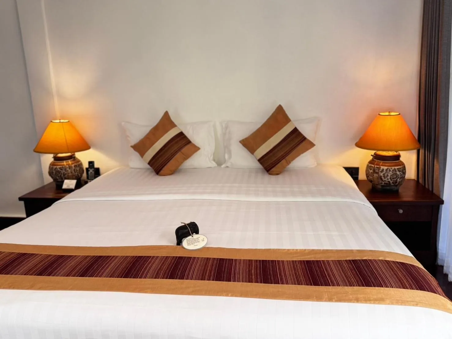 Bed in Samui Paradise Chaweng Beach Resort