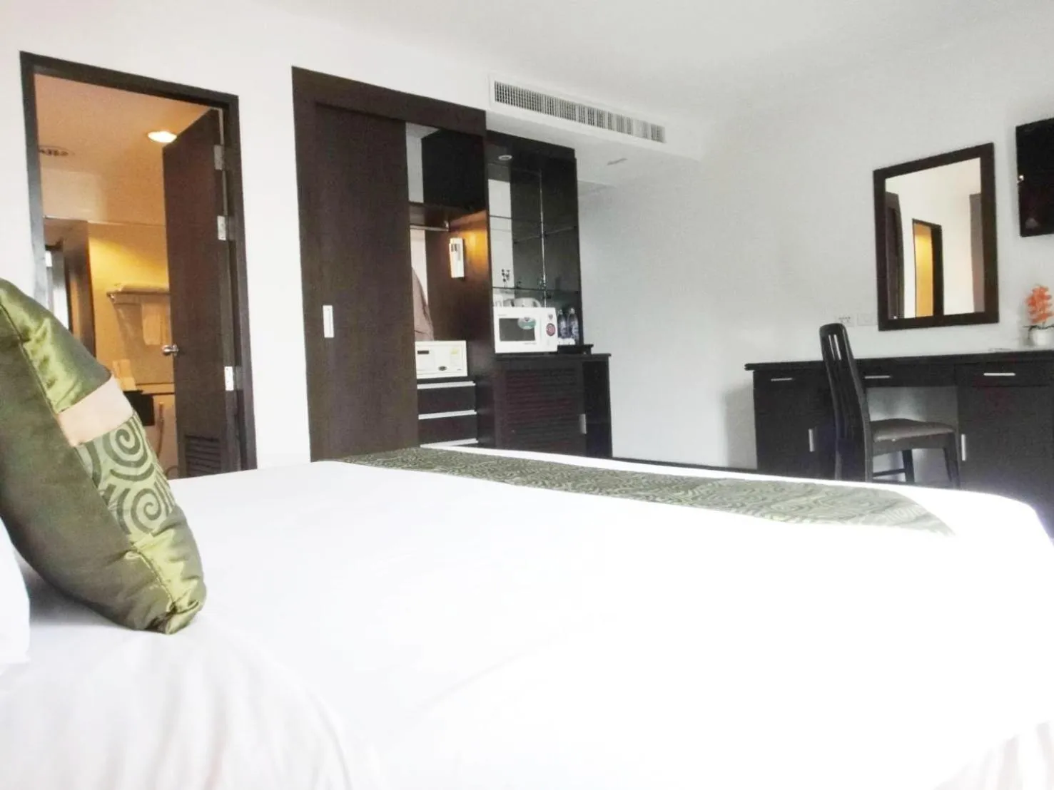 Bed in The Patra Hotel - Rama 9