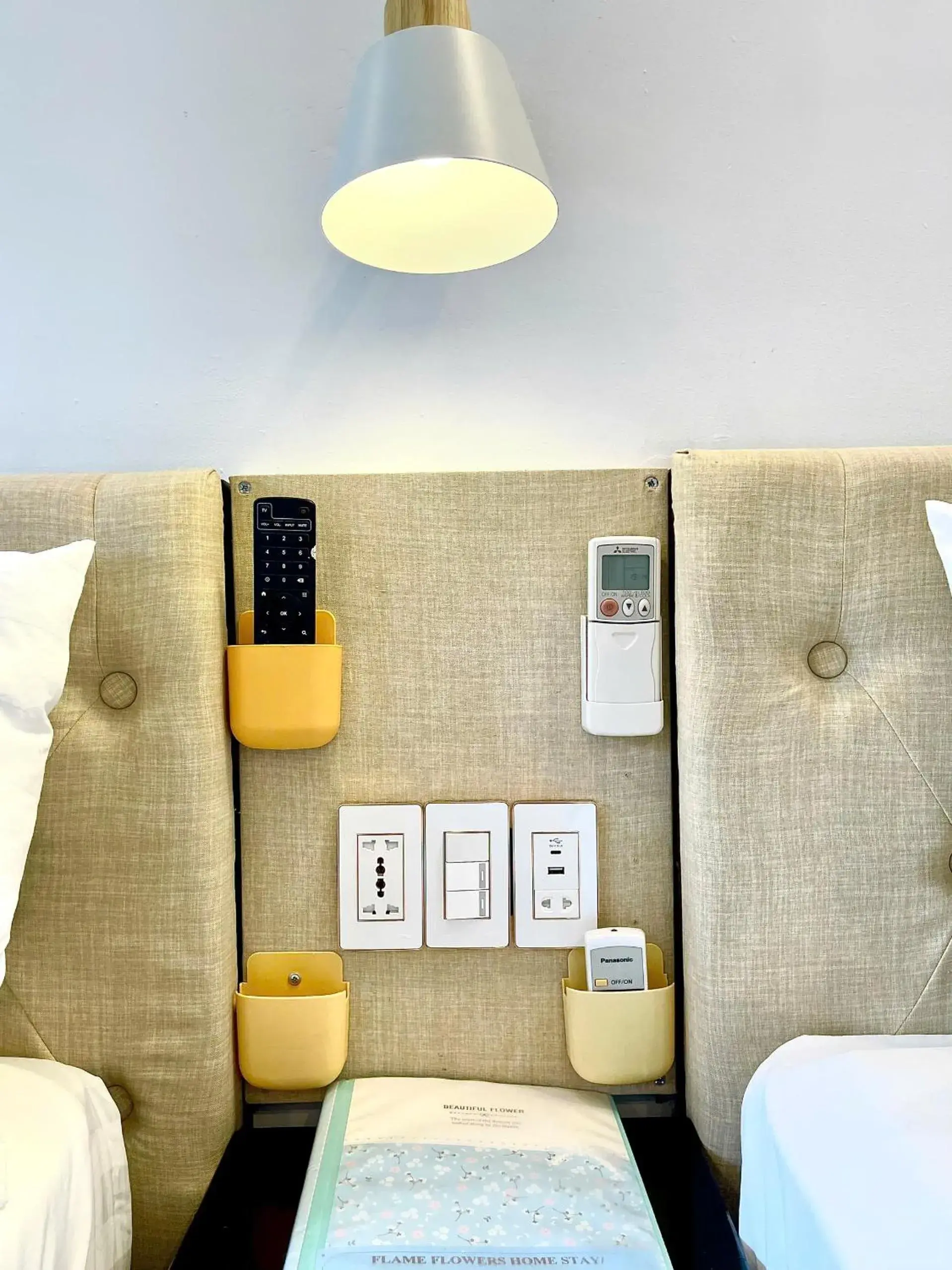 Photo of the whole room, Bed in Flame Flowers Homestay Photo of the whole room, Bed in Flame Flowers Homestay