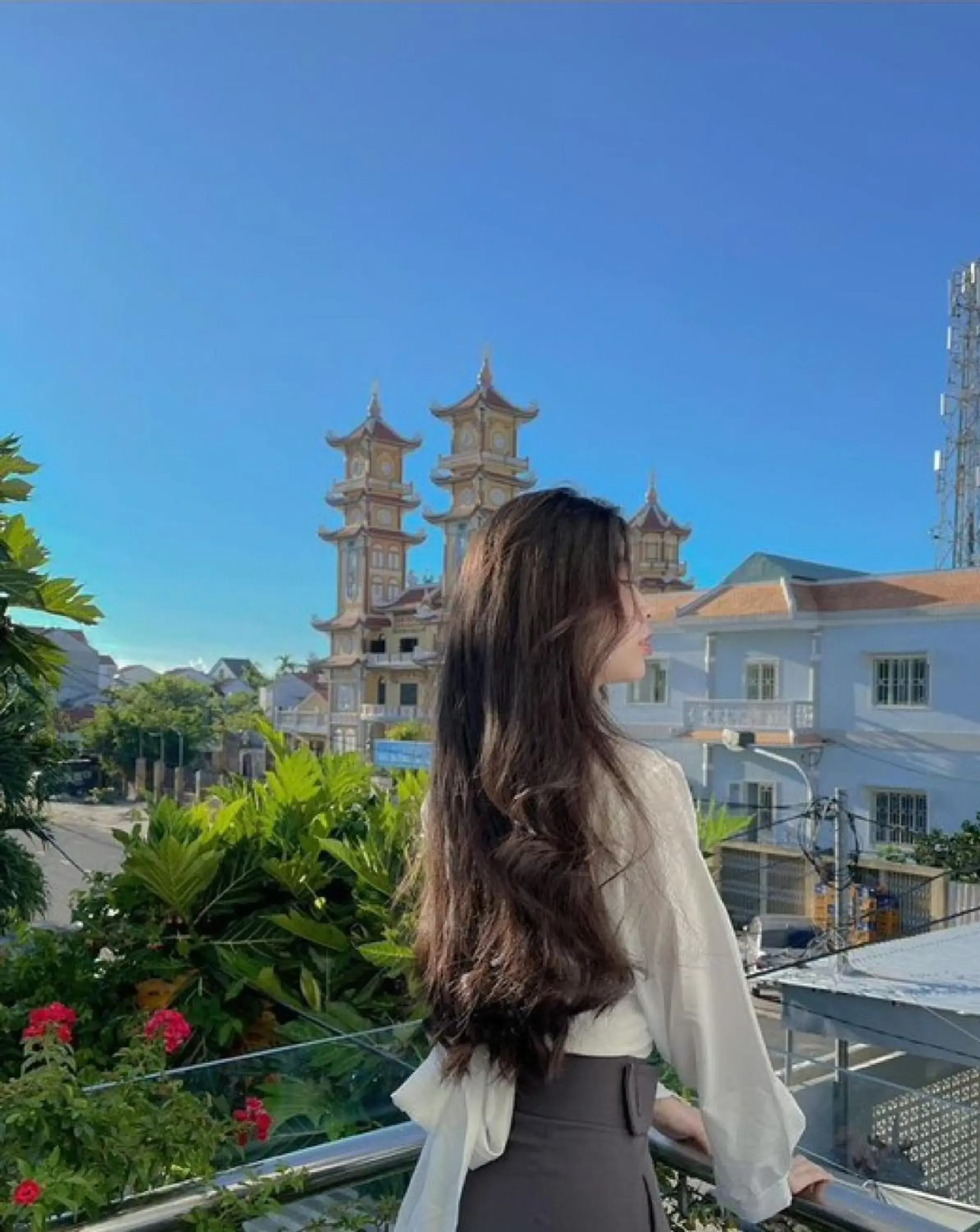 Property building in Flame Flowers Homestay Property building in Flame Flowers Homestay