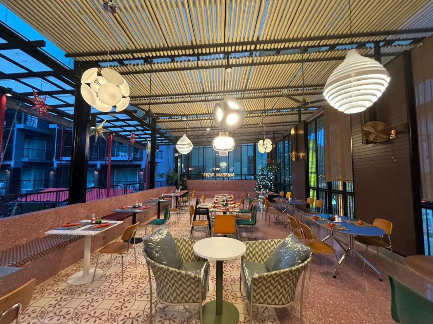 Restaurant/places to eat in Red Ginger Chic Resort