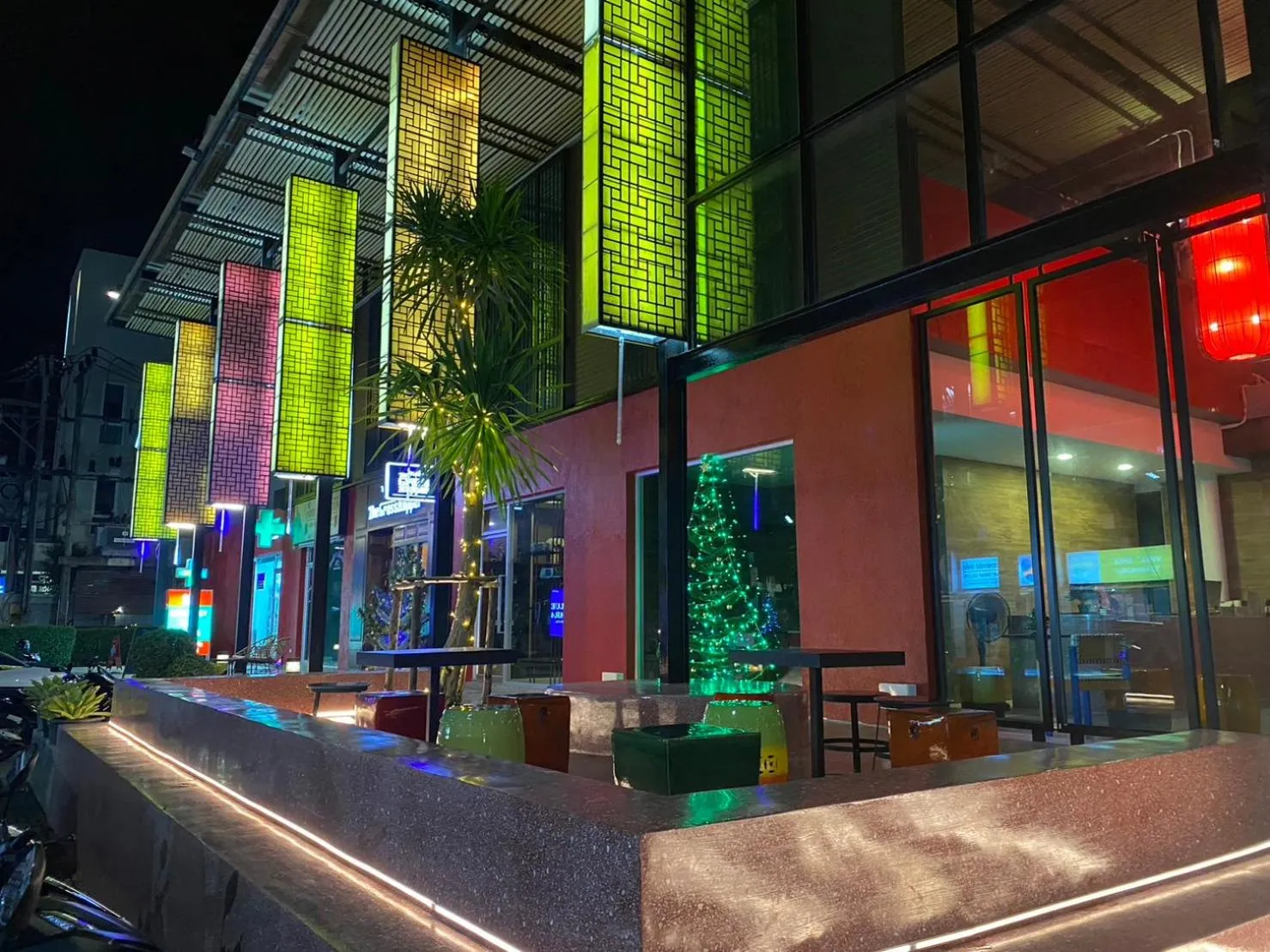 Property building in Red Ginger Chic Resort