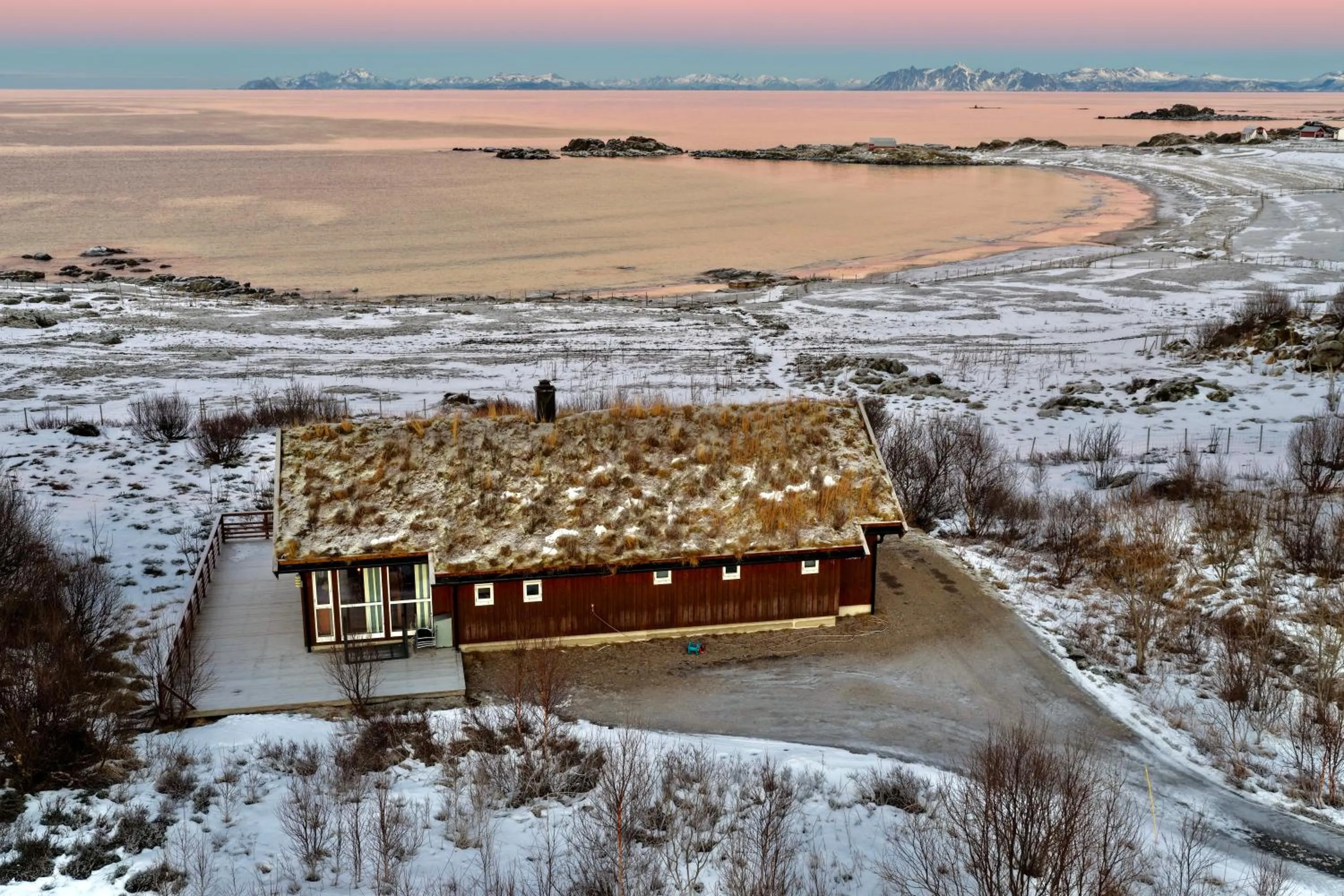 Winter in Lofoten Links Lodges