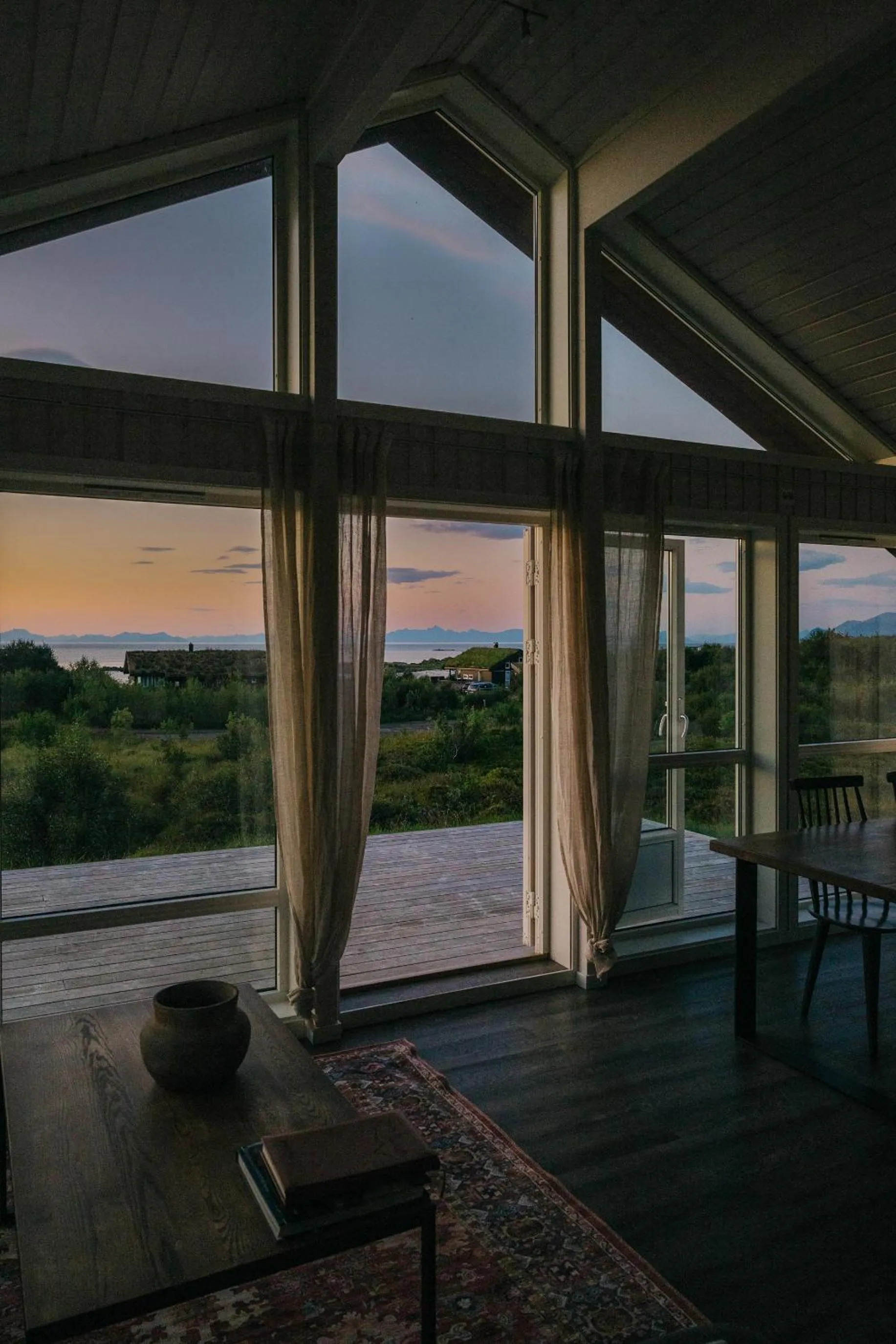 Living room in Lofoten Links Lodges
