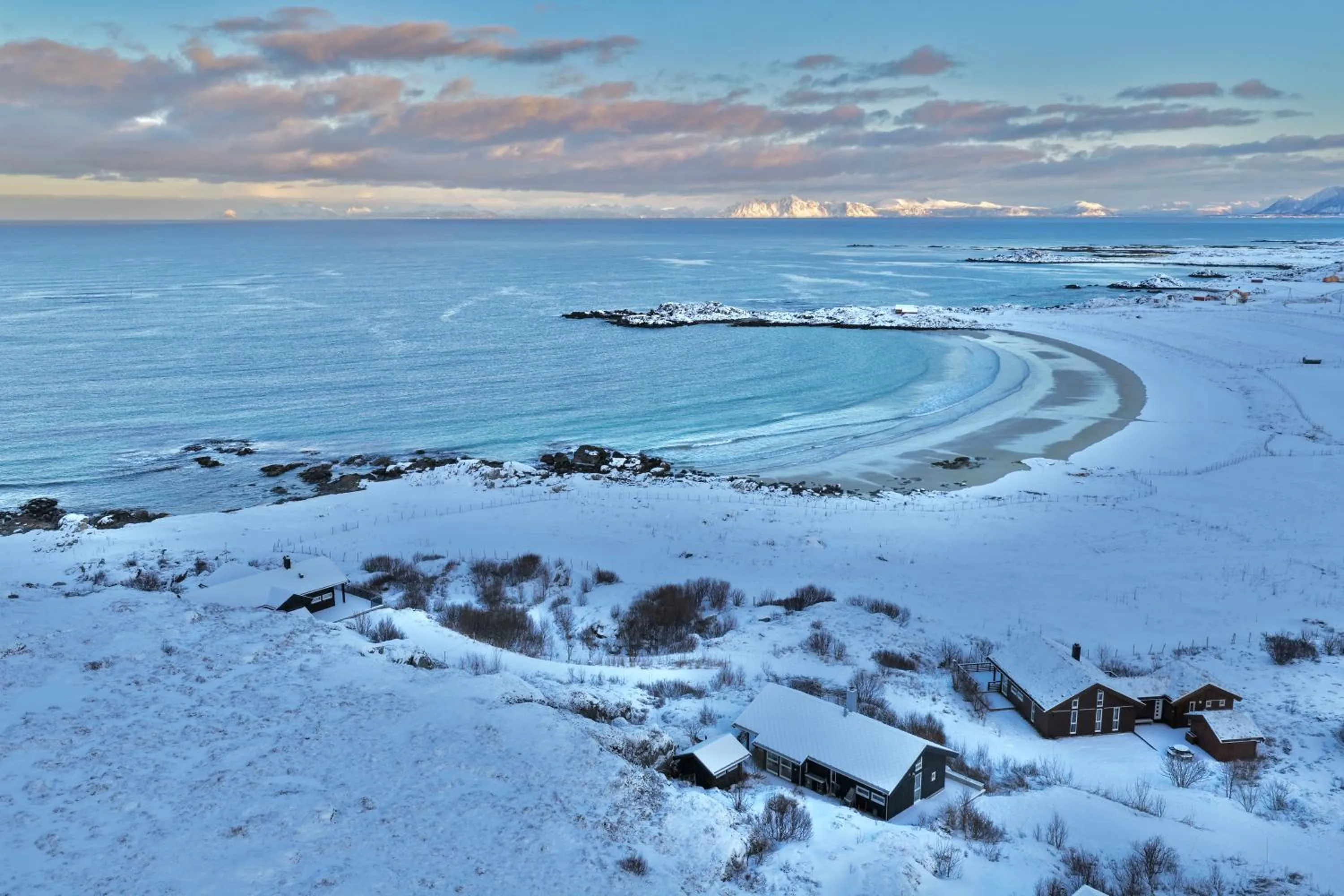 Winter in Lofoten Links Lodges