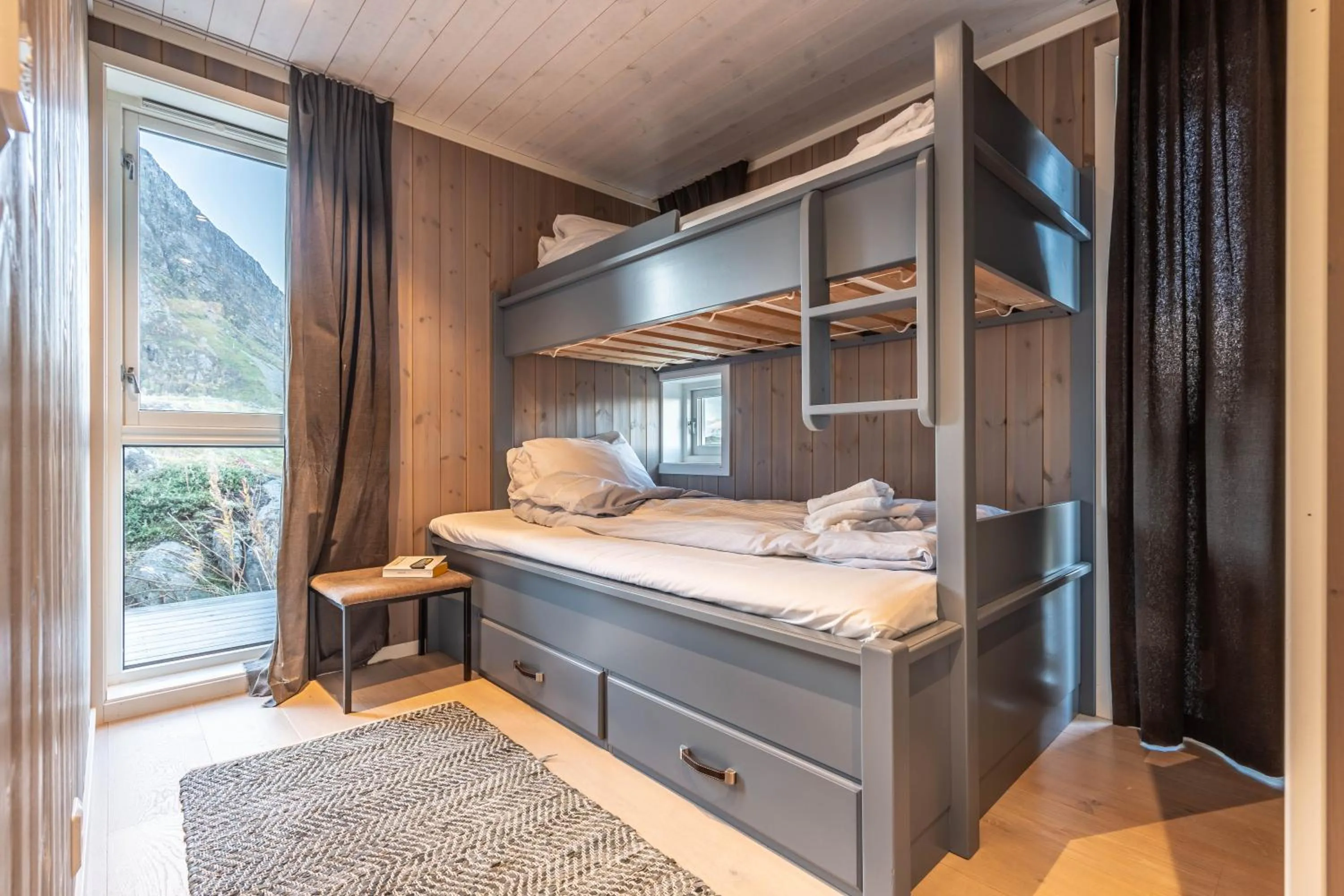 Bedroom, Bed in Lofoten Links Lodges