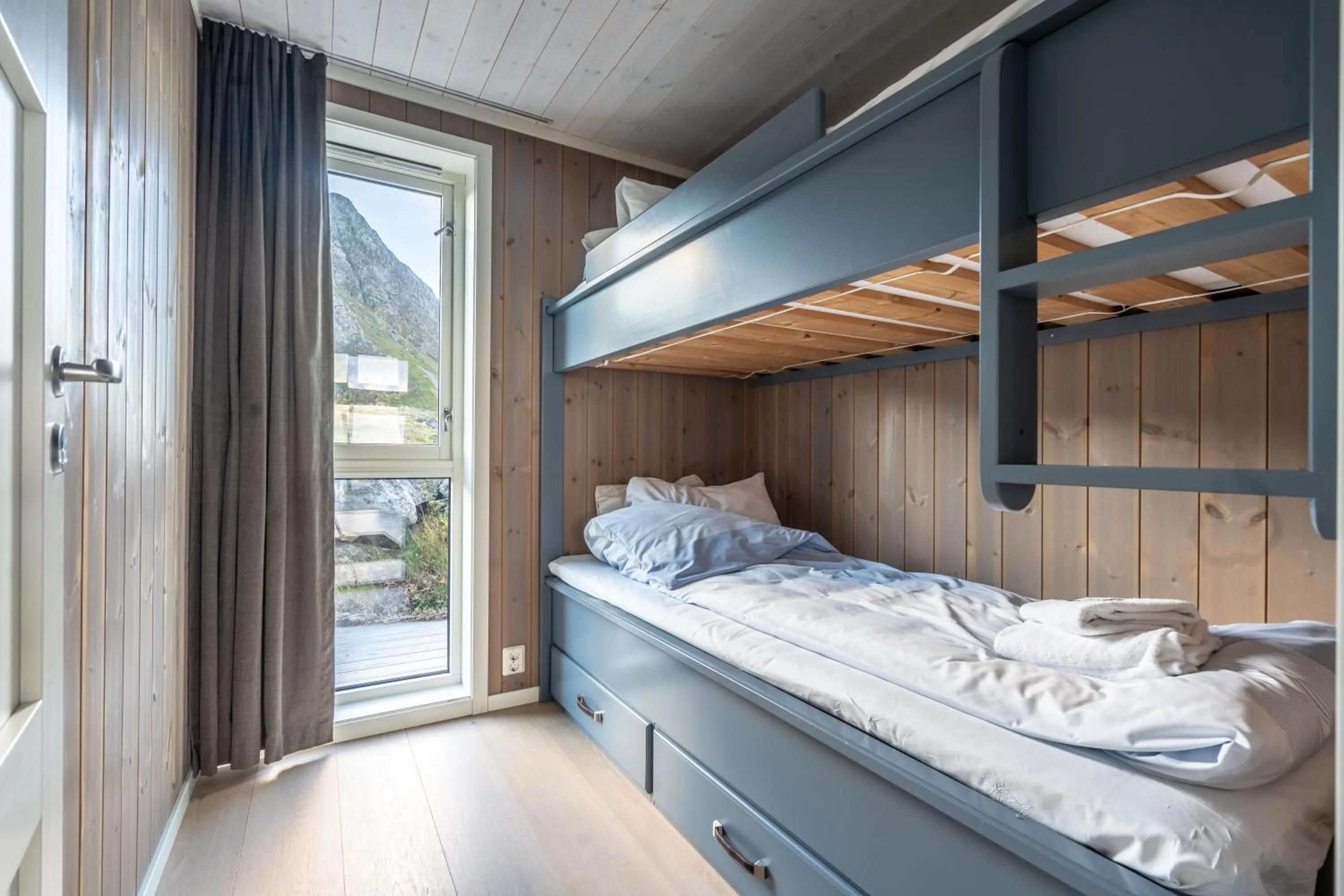 Bedroom, Bed in Lofoten Links Lodges