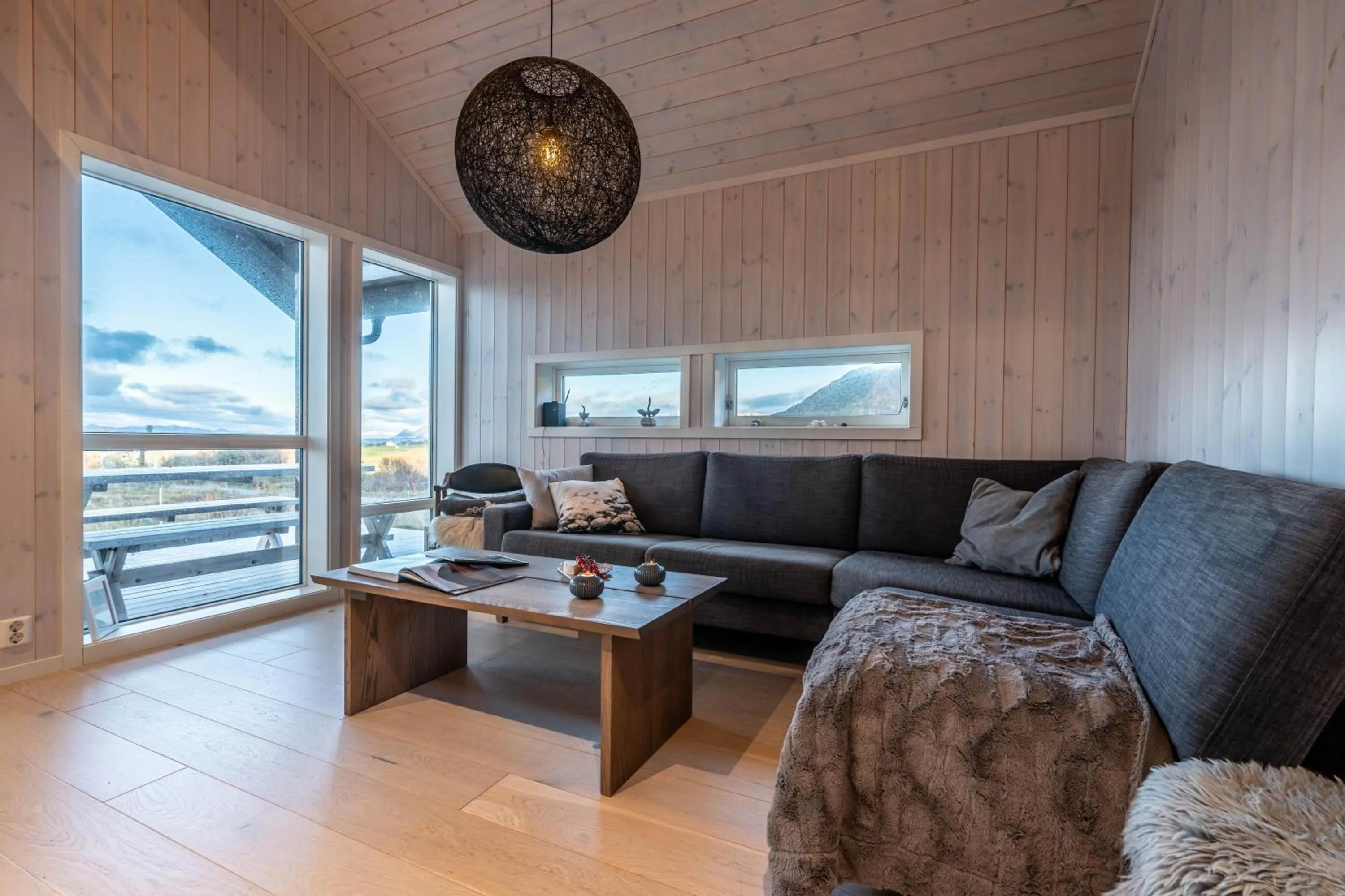 Living room in Lofoten Links Lodges