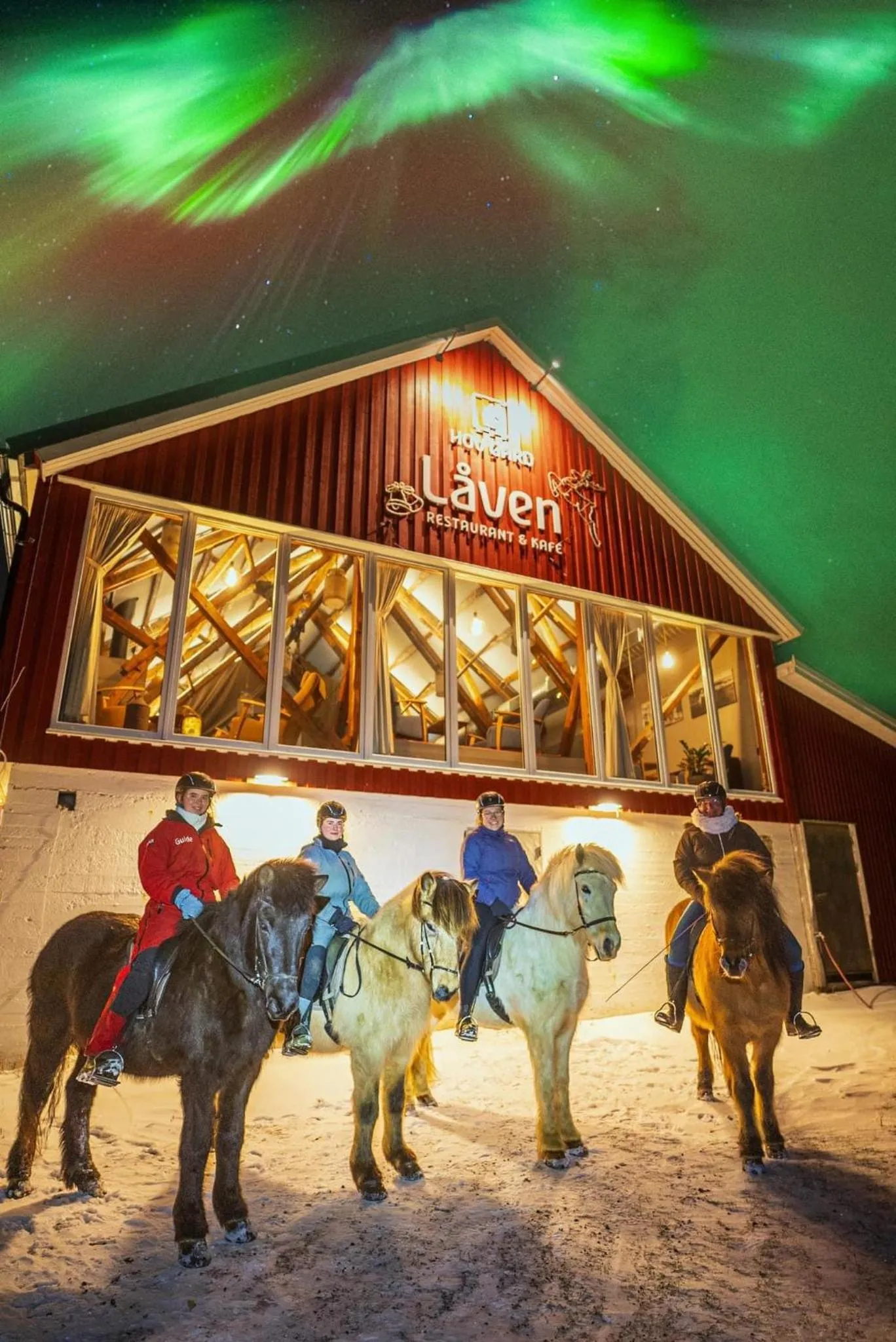 Night in Lofoten Links Lodges