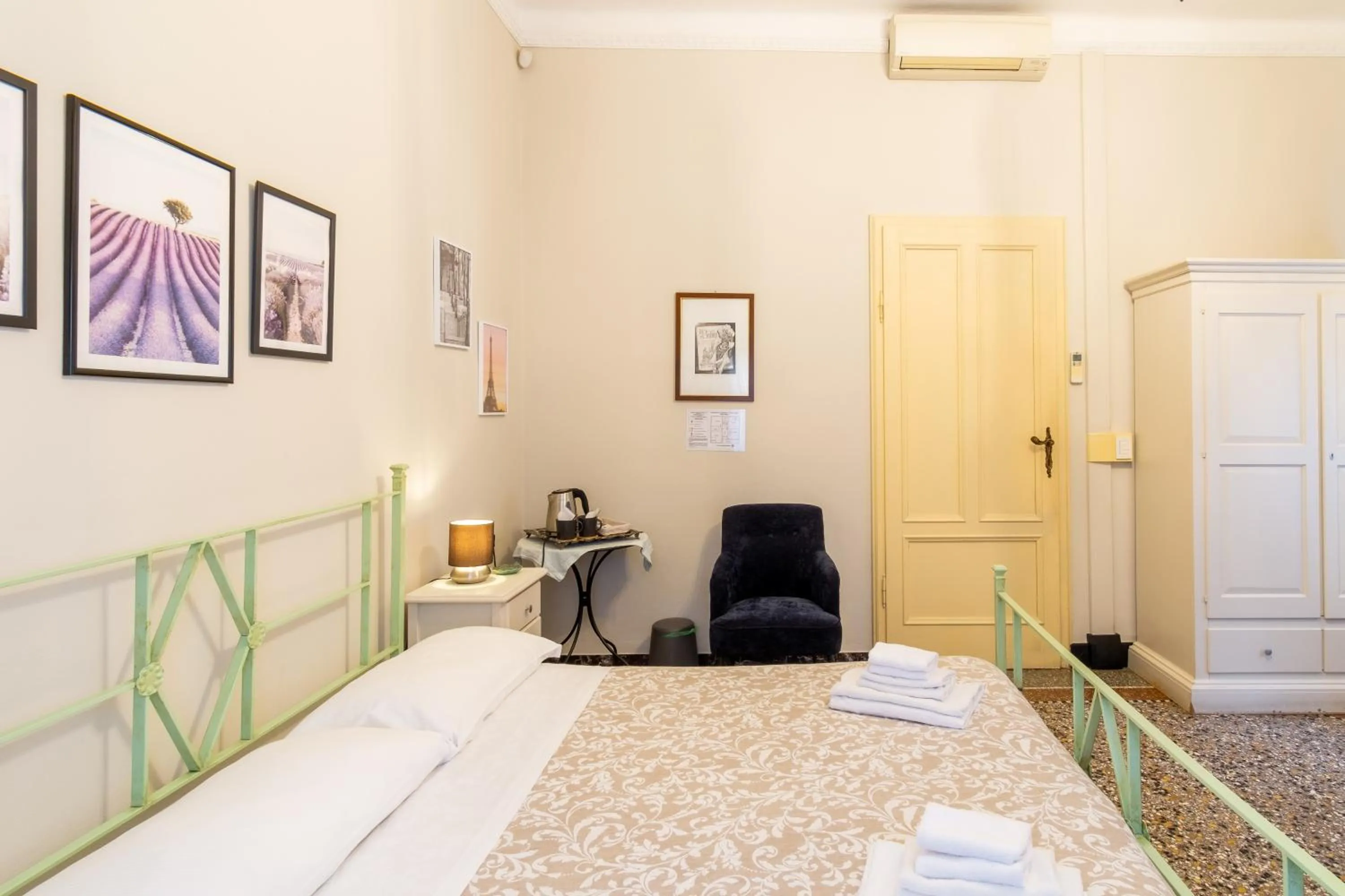 Bed in Villa Catelli