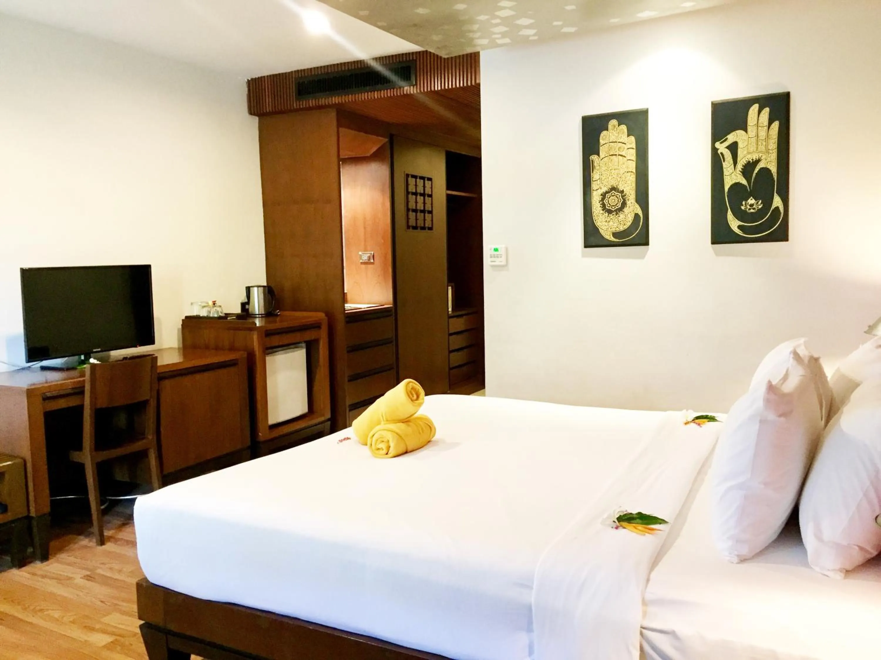 Bed in Weekender Resort