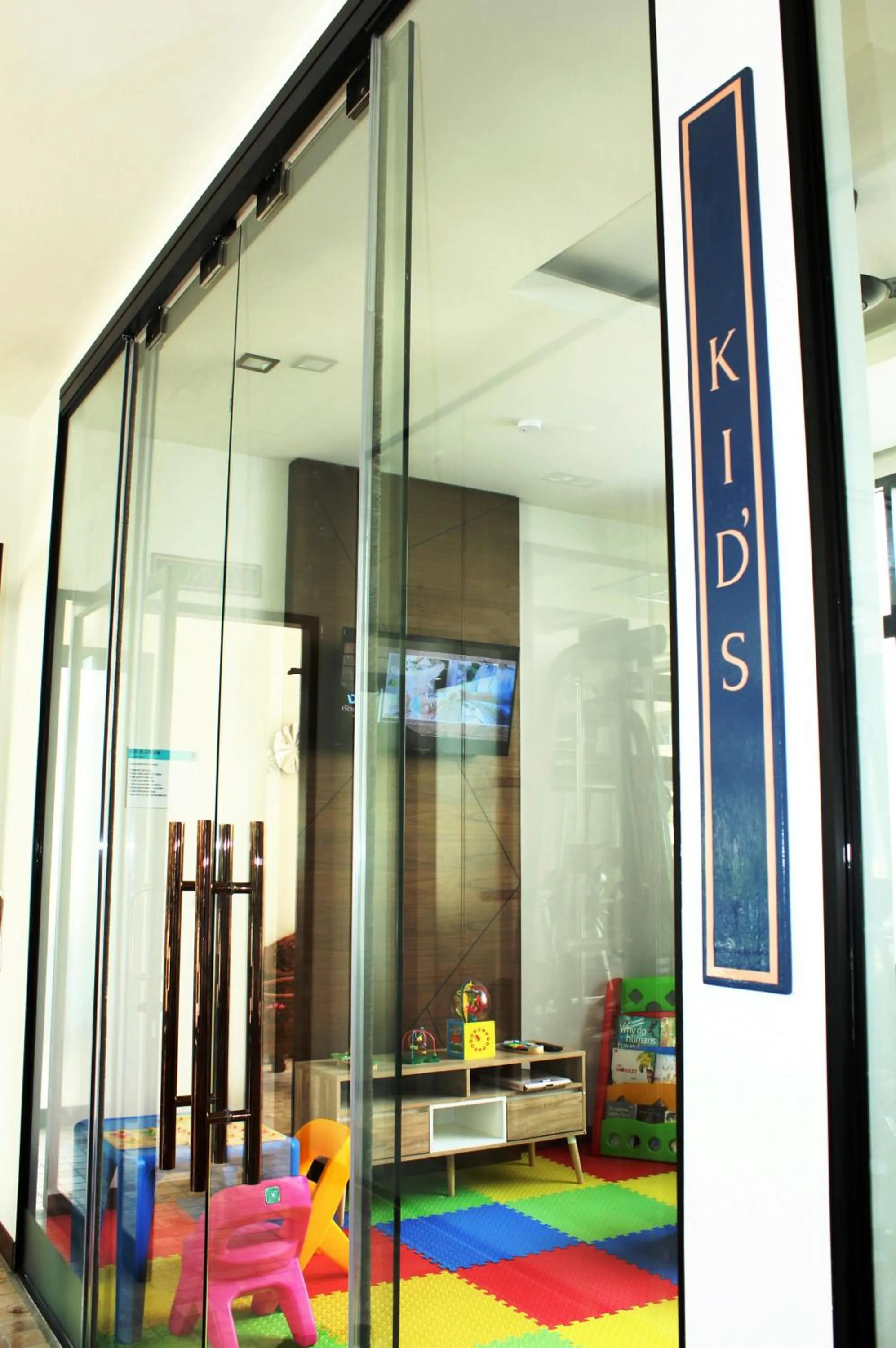 Kids's club in Weekender Resort