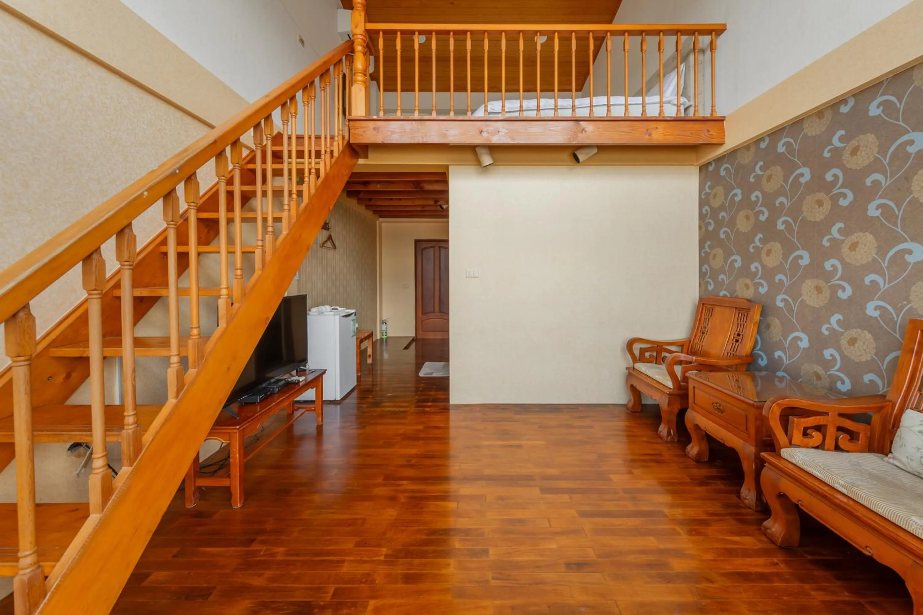 Seating area in Green Forest Villa