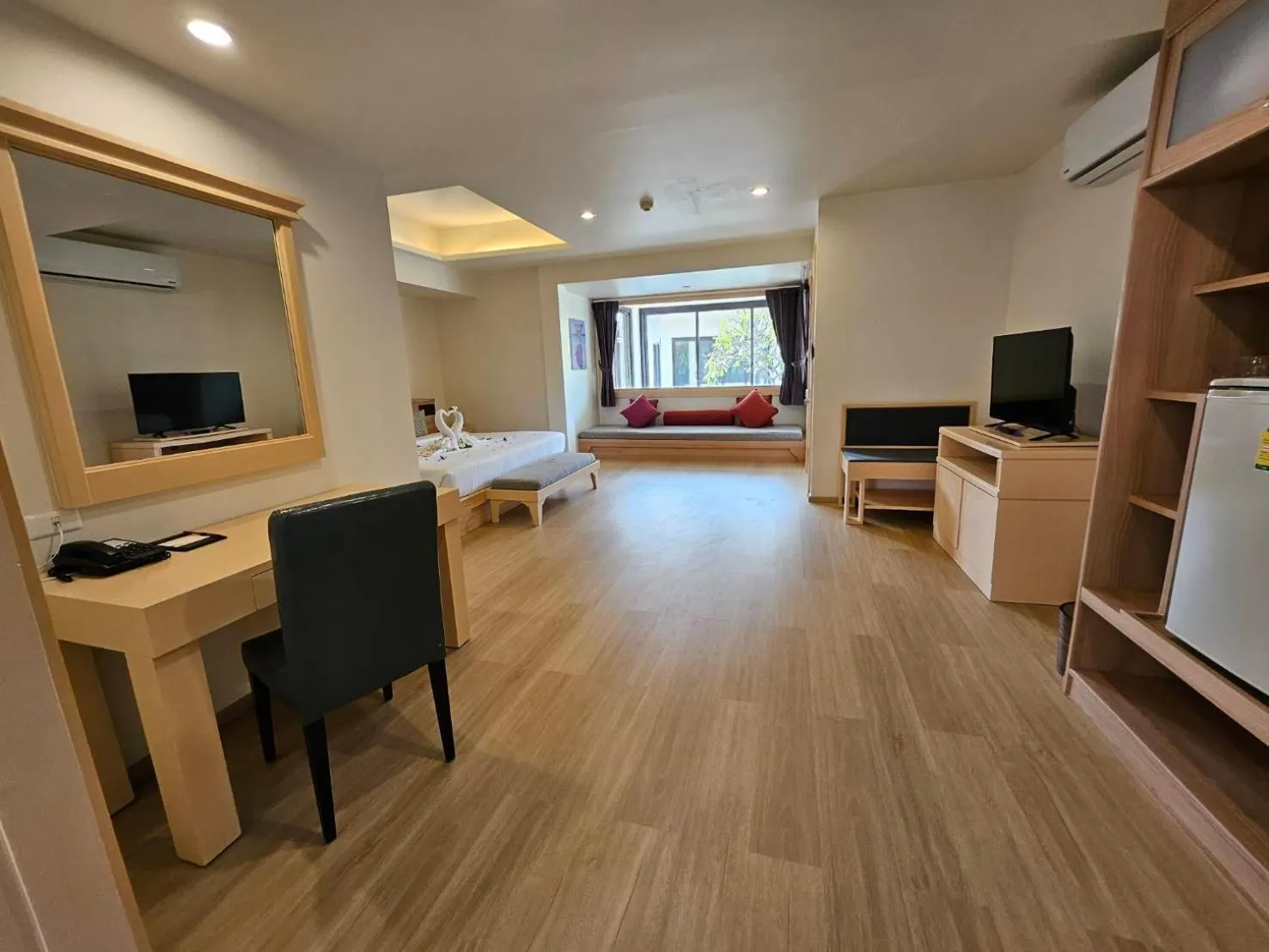 Bedroom, Bed in The Briza Beach Resort, Samui - SHA Plus