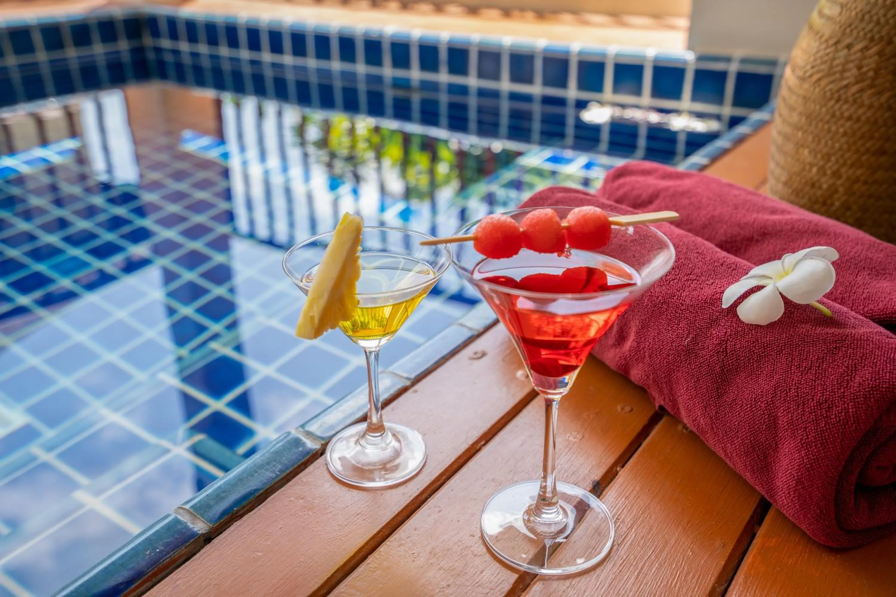 Food and drinks in The Briza Beach Resort, Samui - SHA Plus