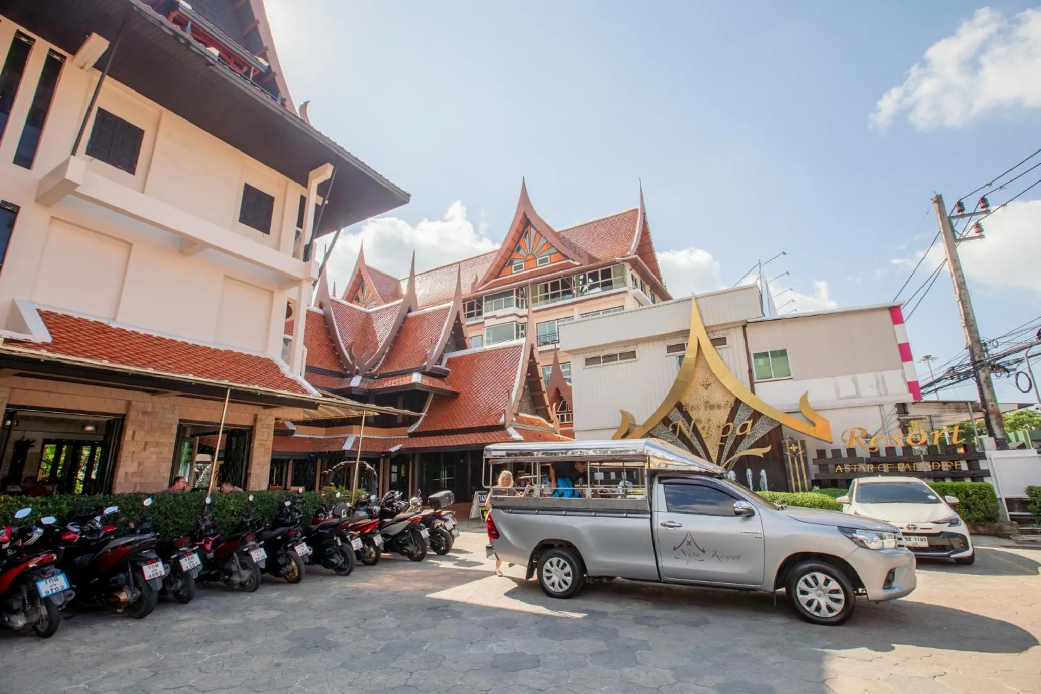 Parking in Nipa Resort, Patong Beach