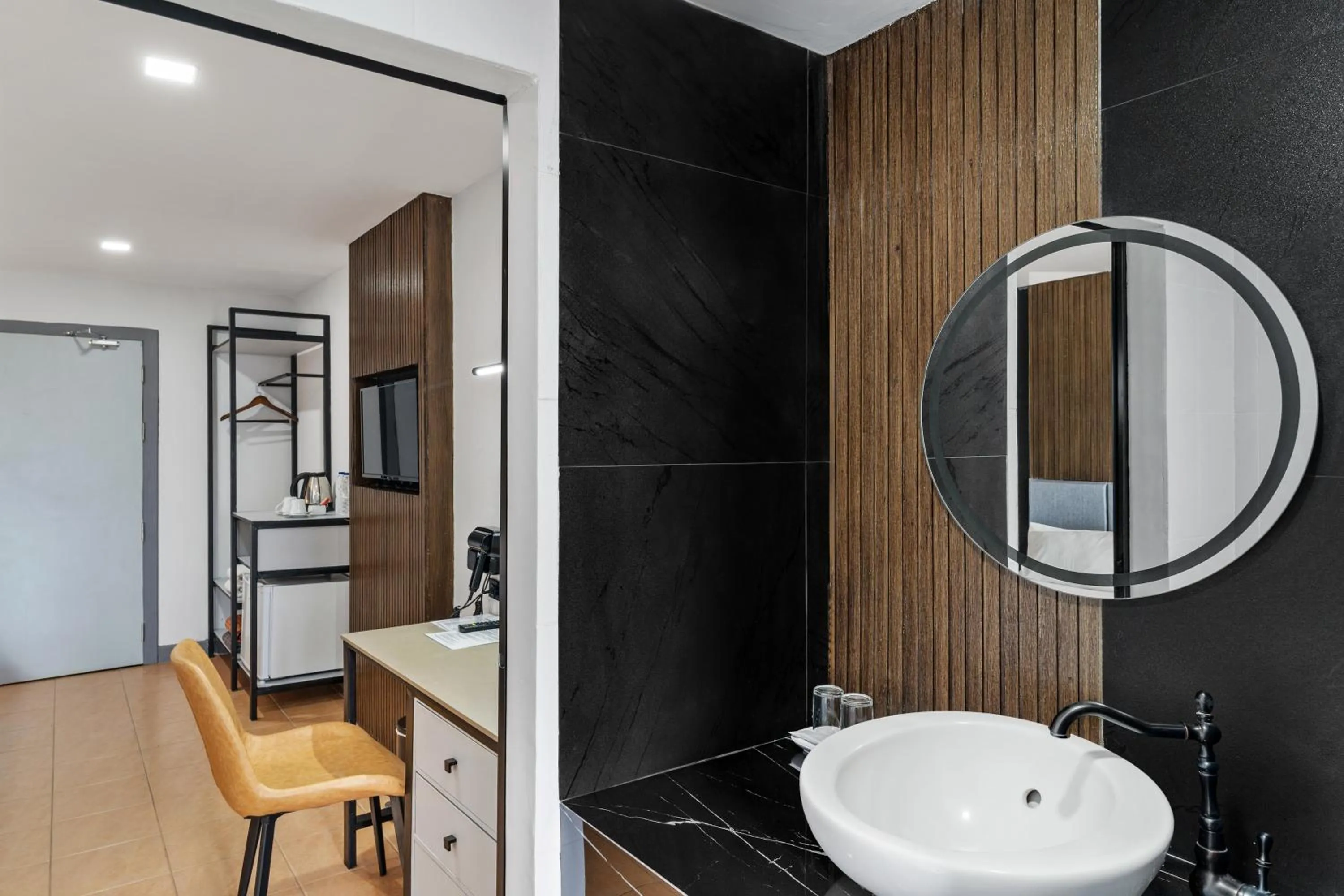 Shower in Tuana Hotels The Phulin Resort