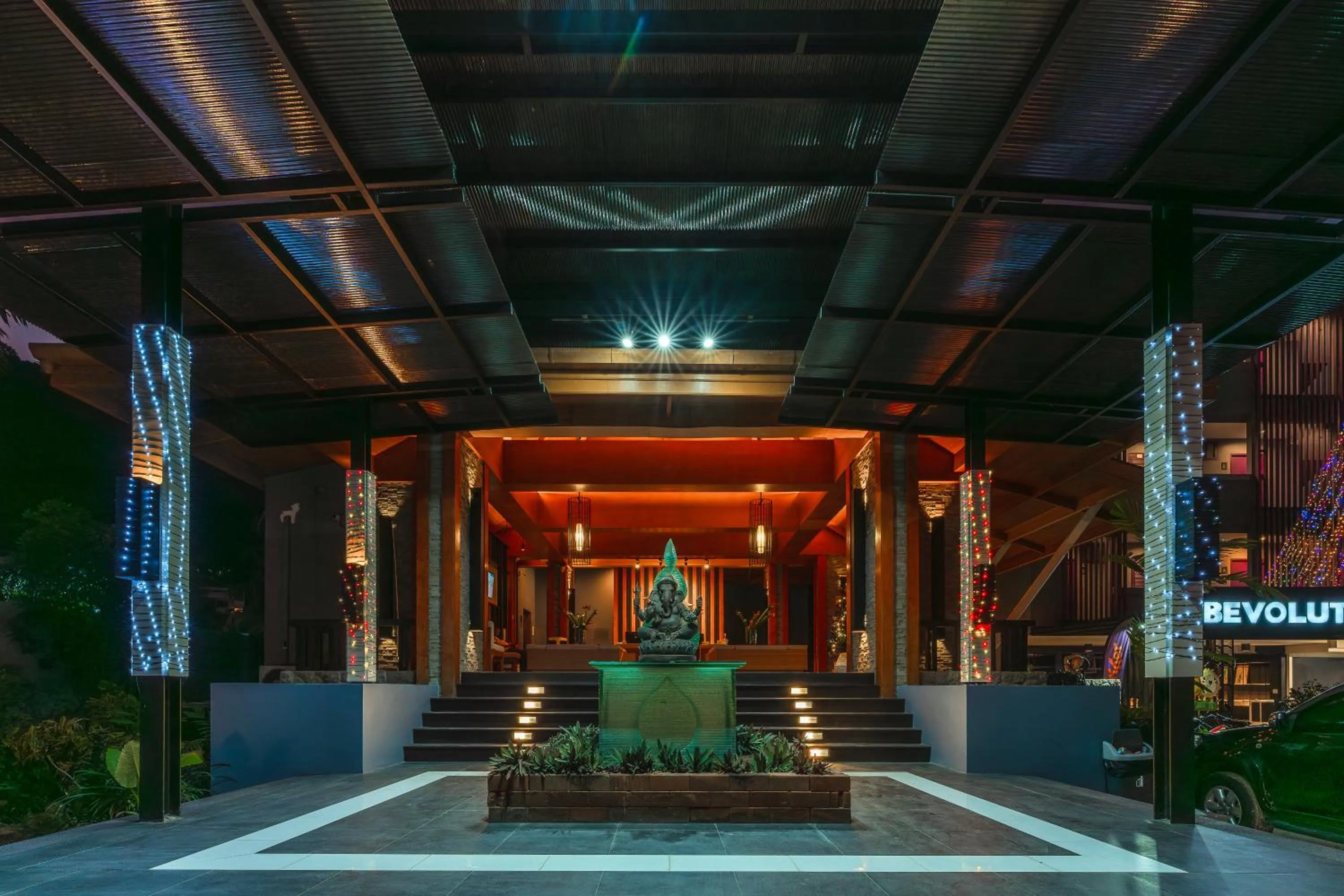 Facade/entrance in Phuvaree Resort