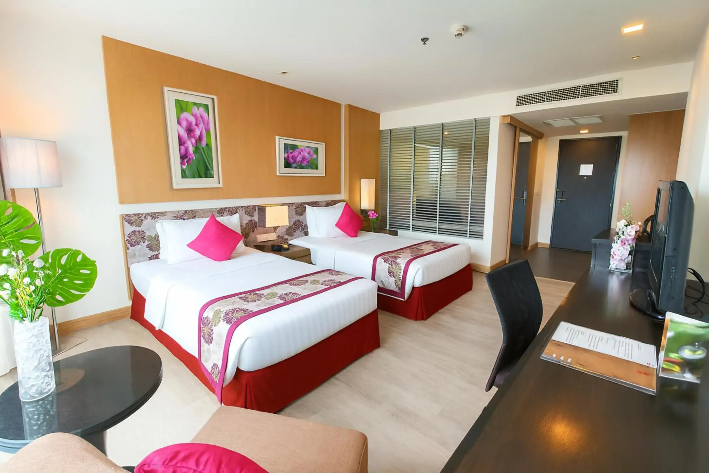 Bedroom, Bed in Amaranth Suvarnabhumi Hotel - Free Suvarnabhumi Airport Shuttle Bedroom, Bed in Amaranth Suvarnabhumi Hotel - Free Suvarnabhumi Airport Shuttle