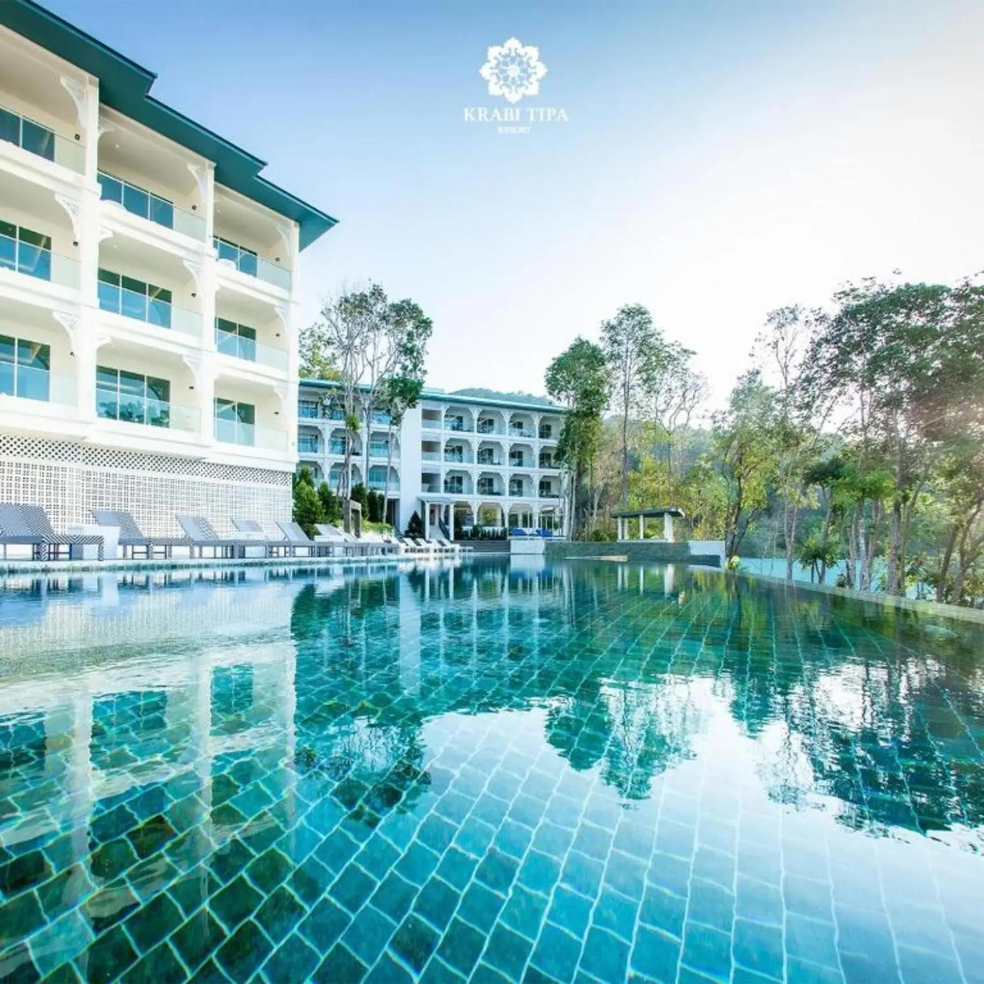 Pool view in Krabi Tipa Resort Pool view in Krabi Tipa Resort