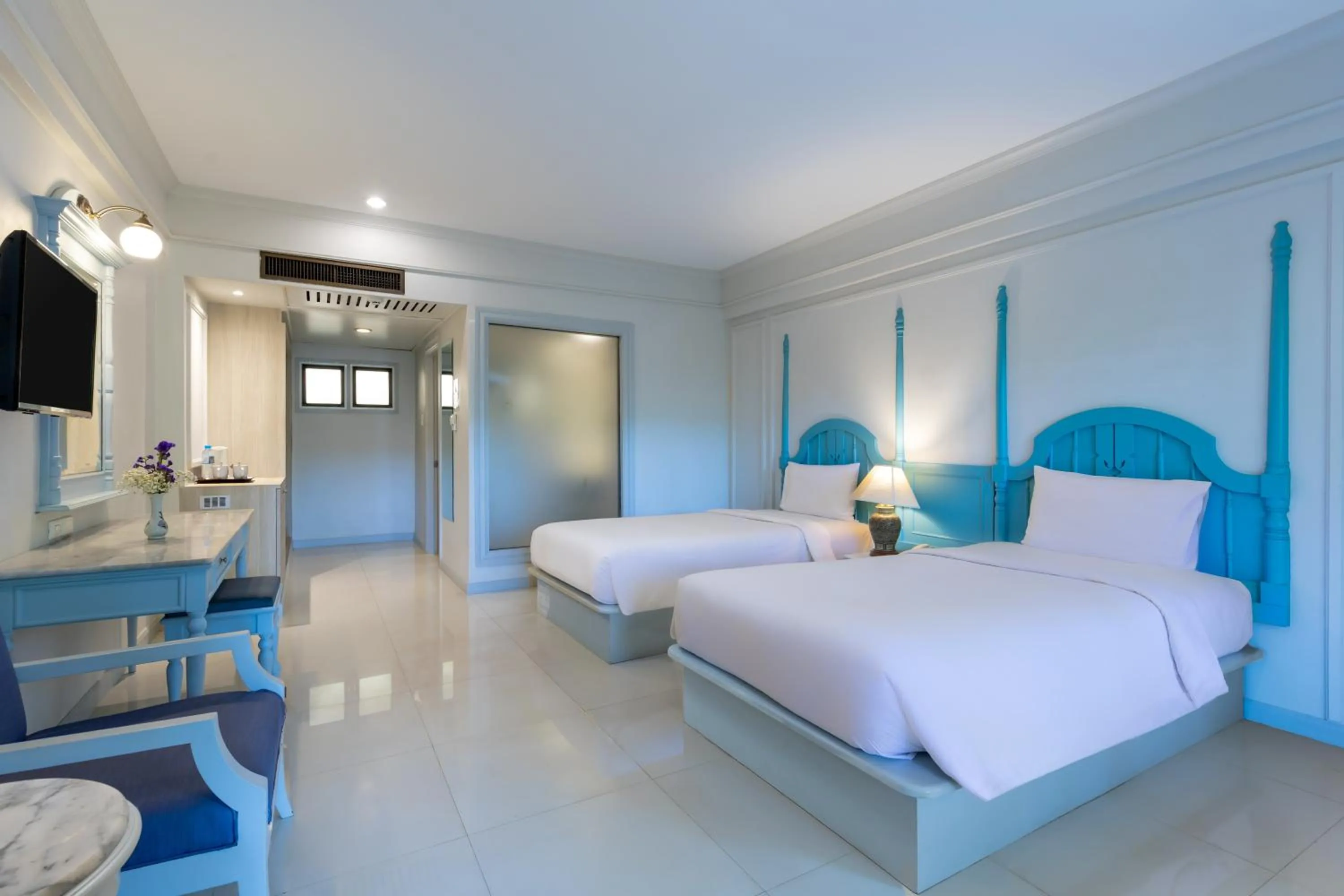 Photo of the whole room, Bed in Krabi Tipa Resort