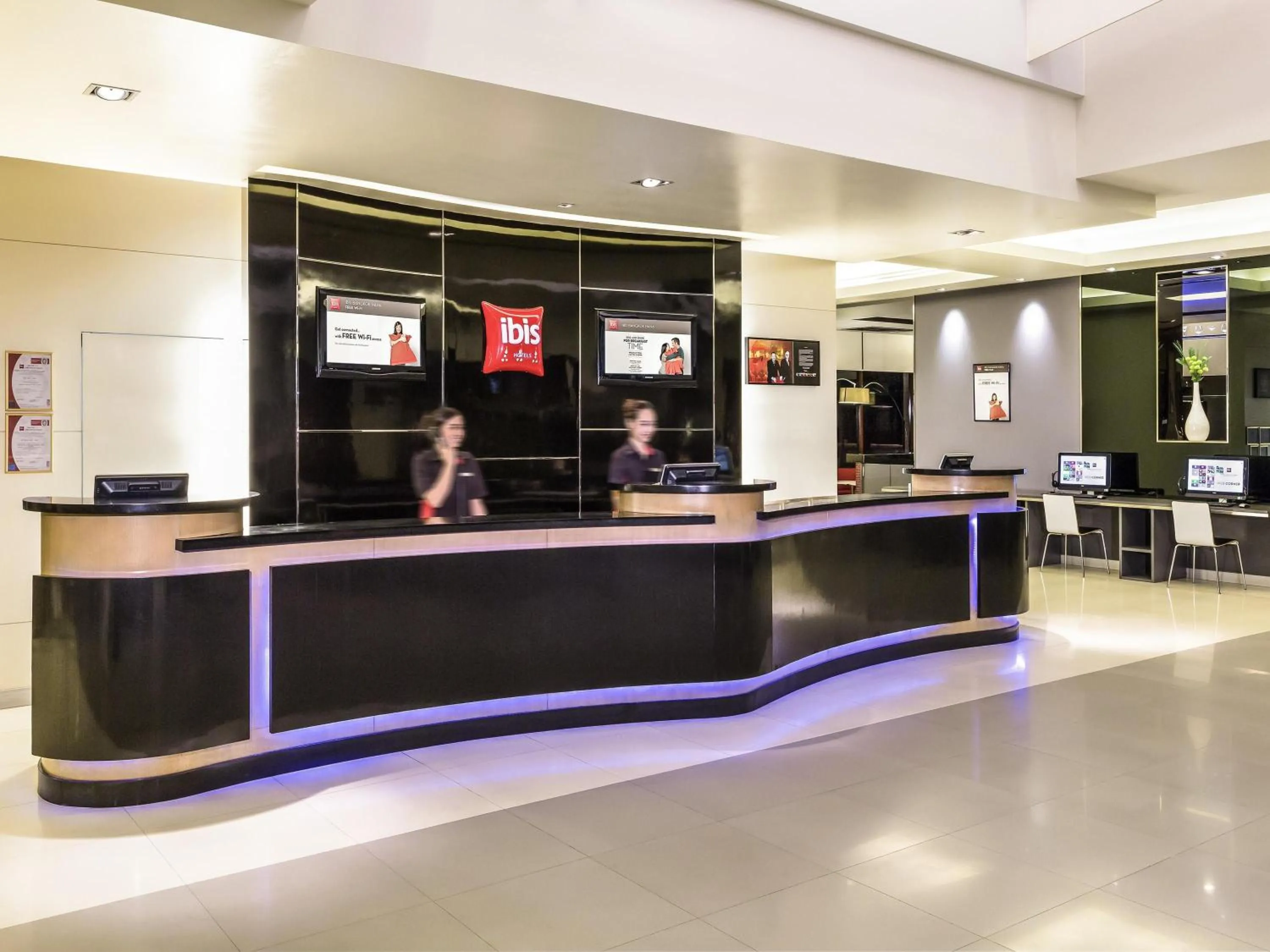 Lobby or reception in Ibis Bangkok Sukhumvit 4