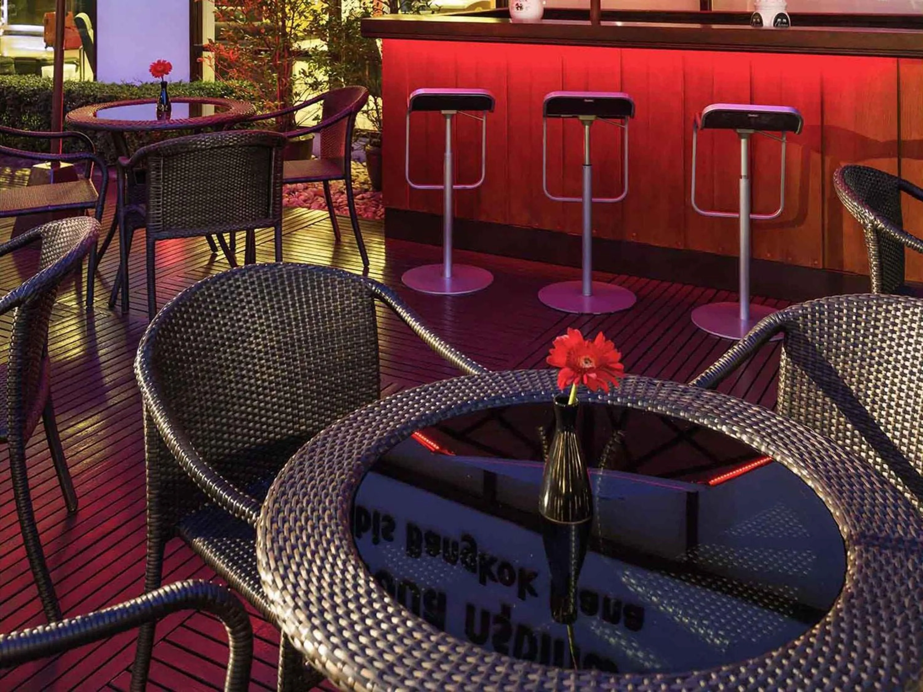 Lounge or bar in Ibis Bangkok Sukhumvit 4
