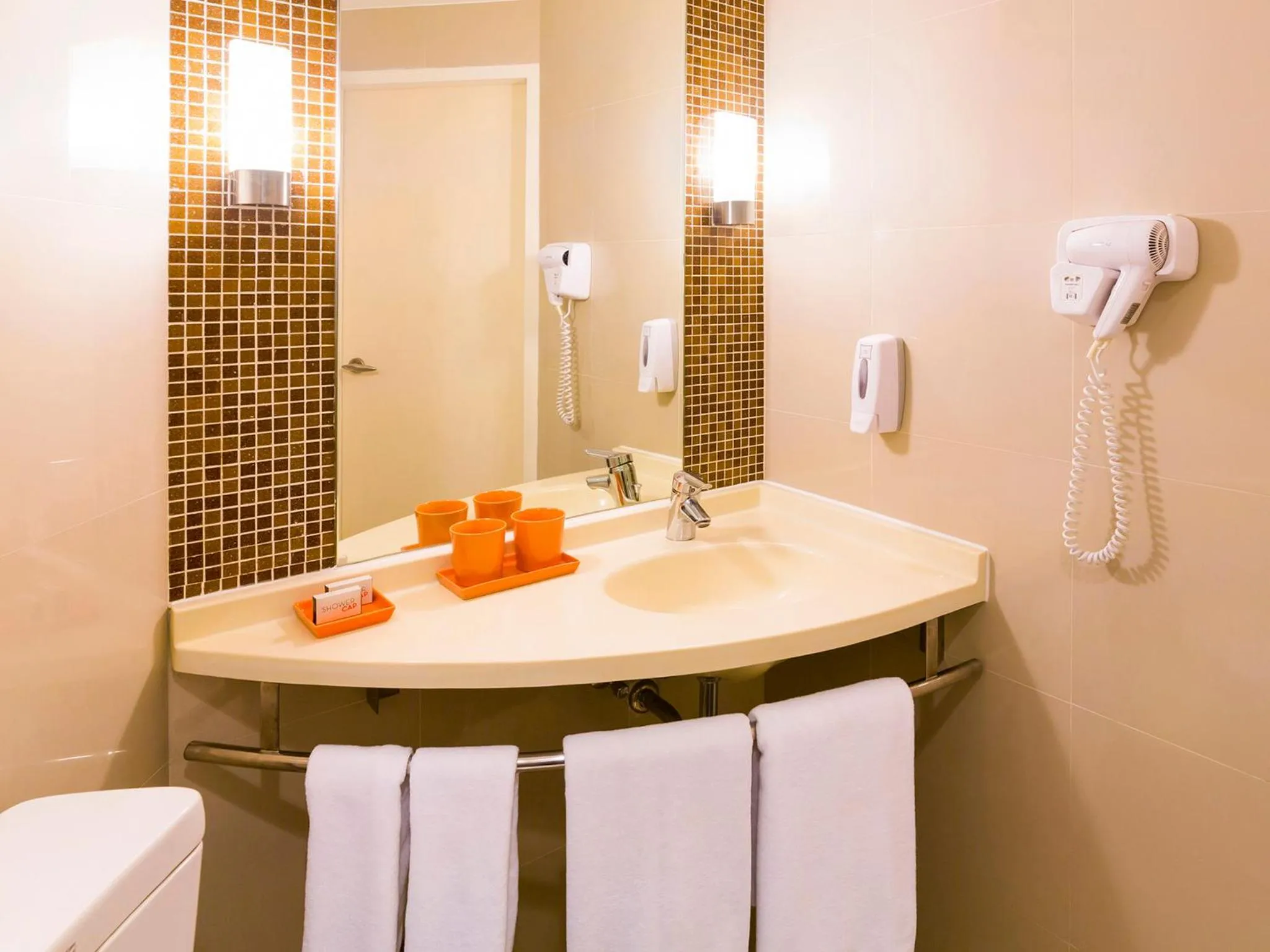 Bathroom in Ibis Phuket Kata