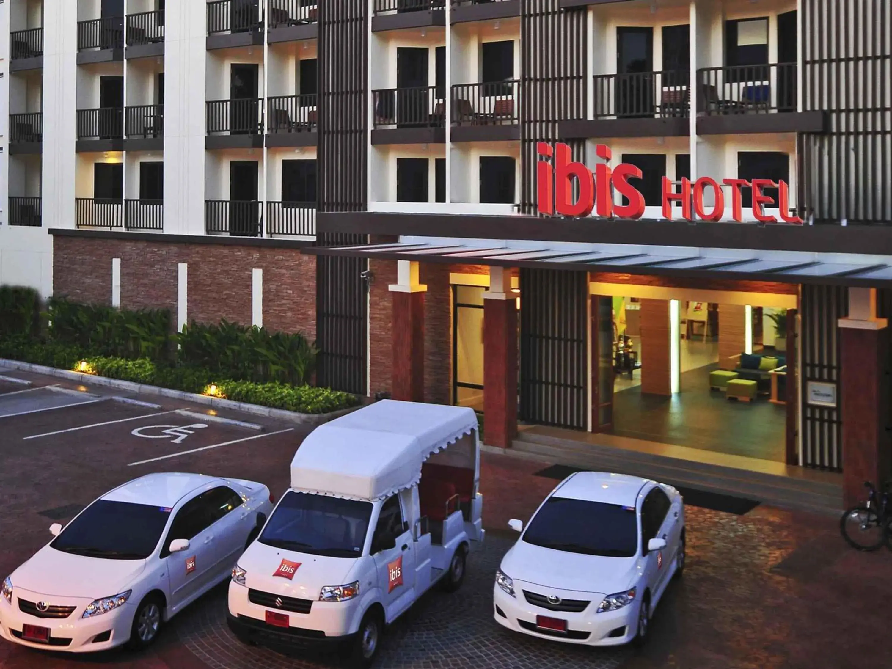 Property building in Ibis Phuket Kata Property building in Ibis Phuket Kata