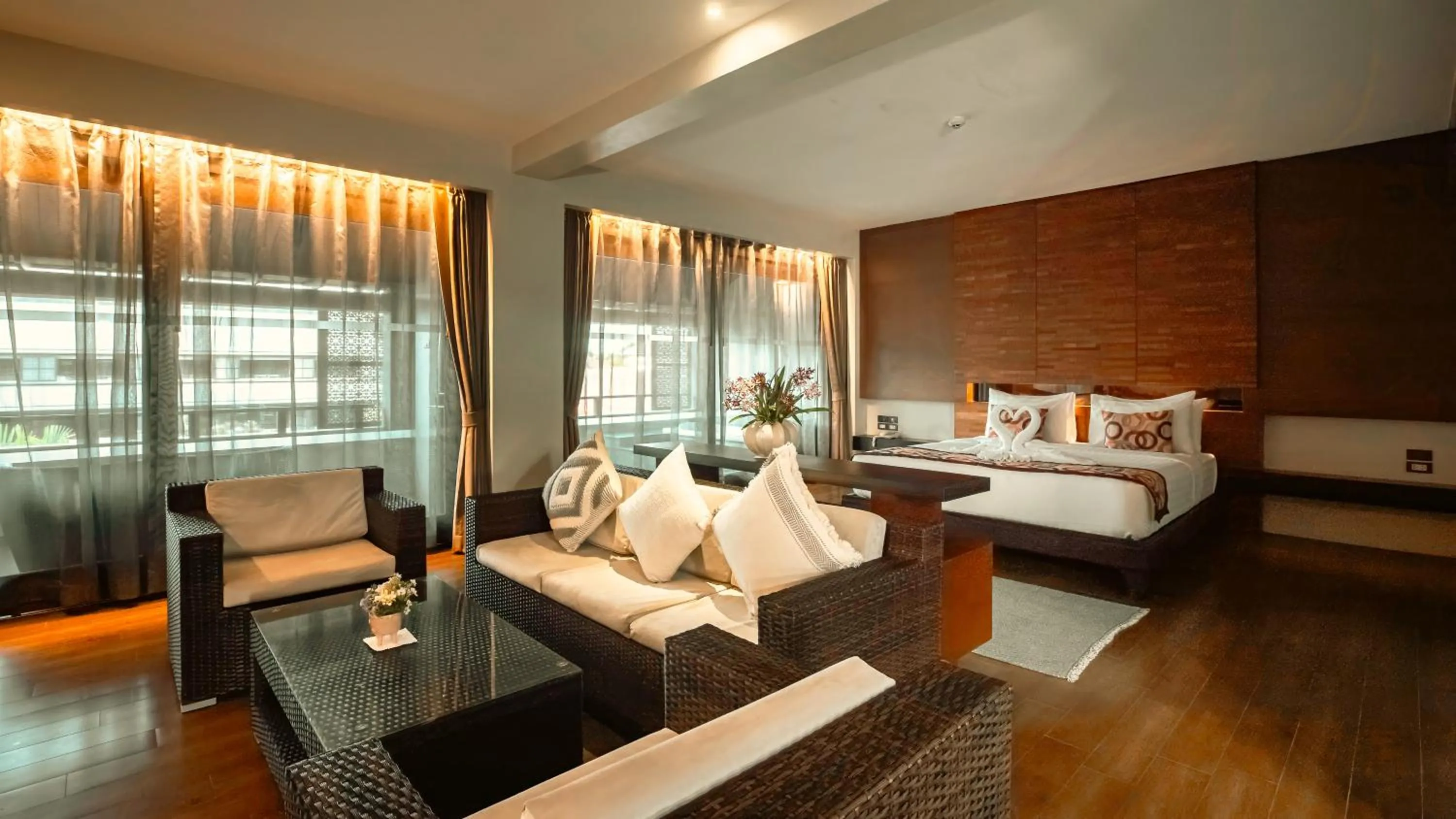 Bed in Am Samui Palace