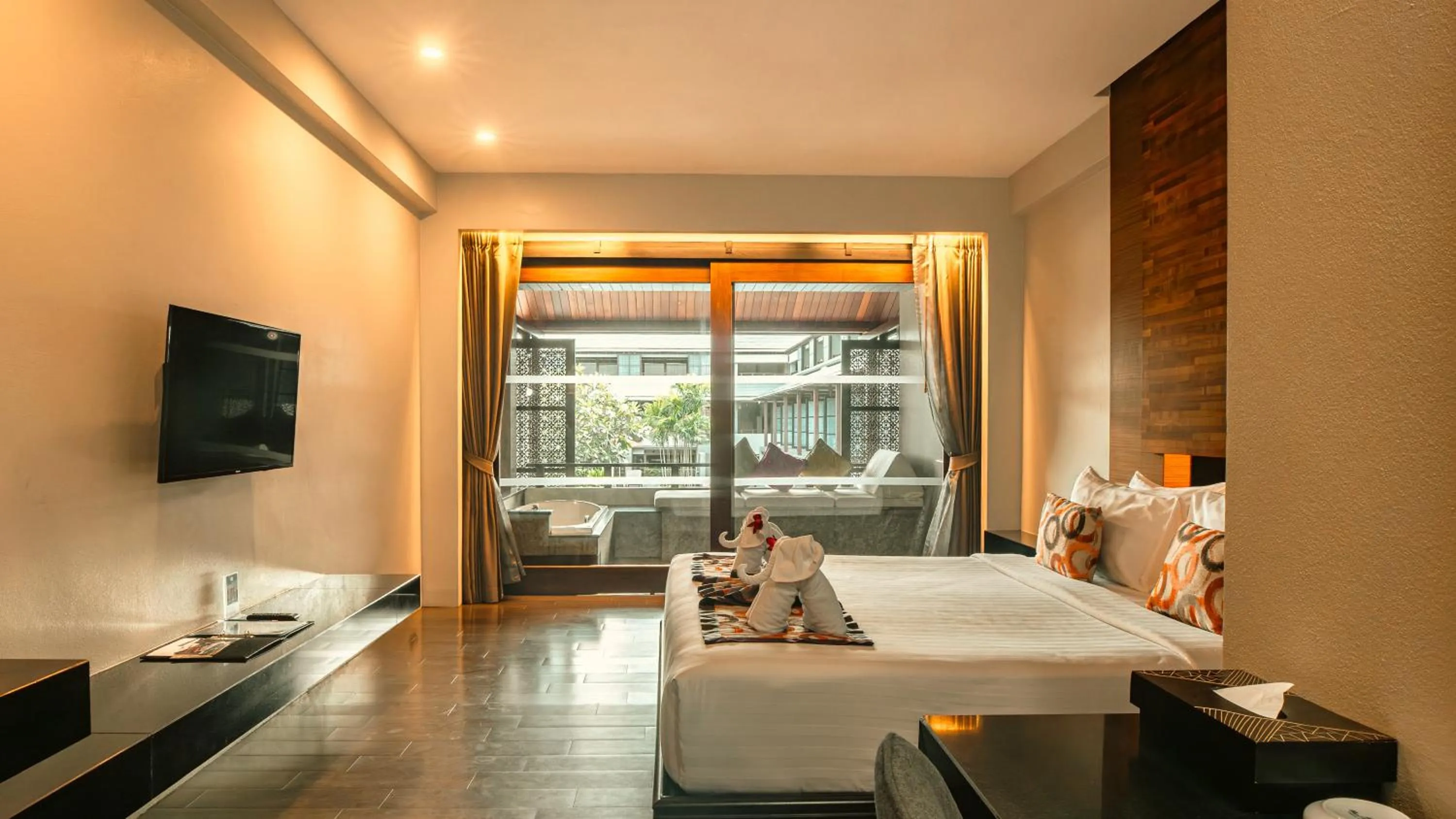 Bed in Am Samui Palace