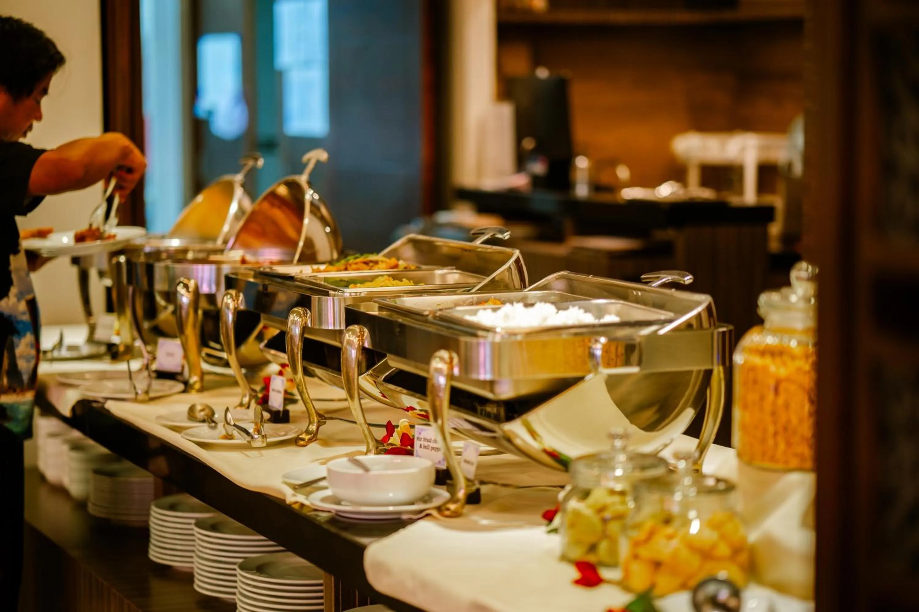 Restaurant/places to eat in Am Samui Palace