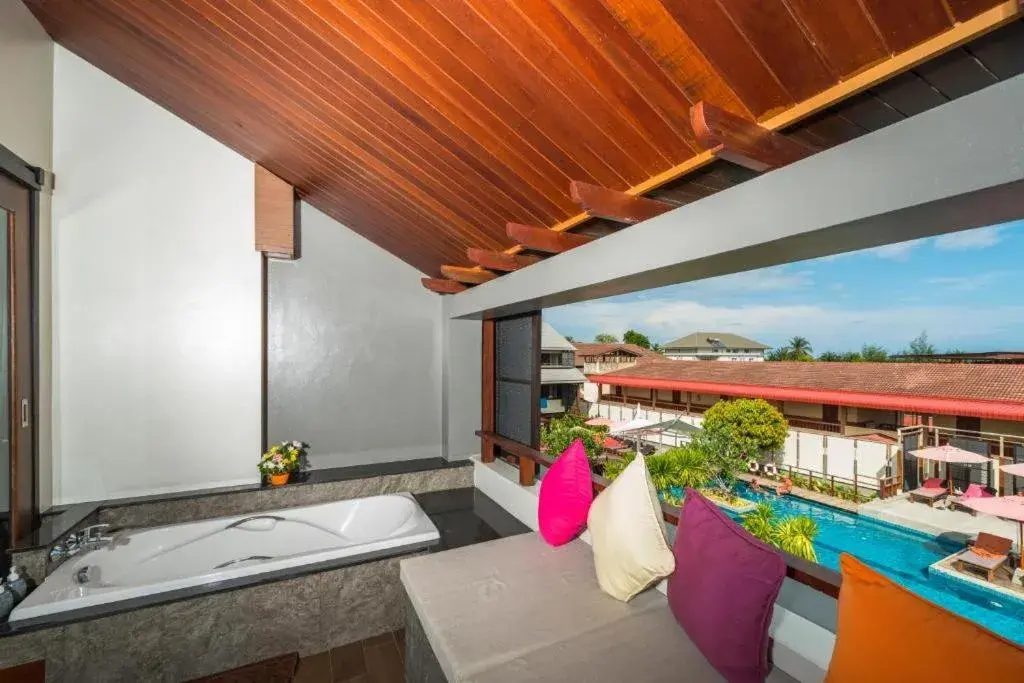 Property building in Am Samui Palace Property building in Am Samui Palace