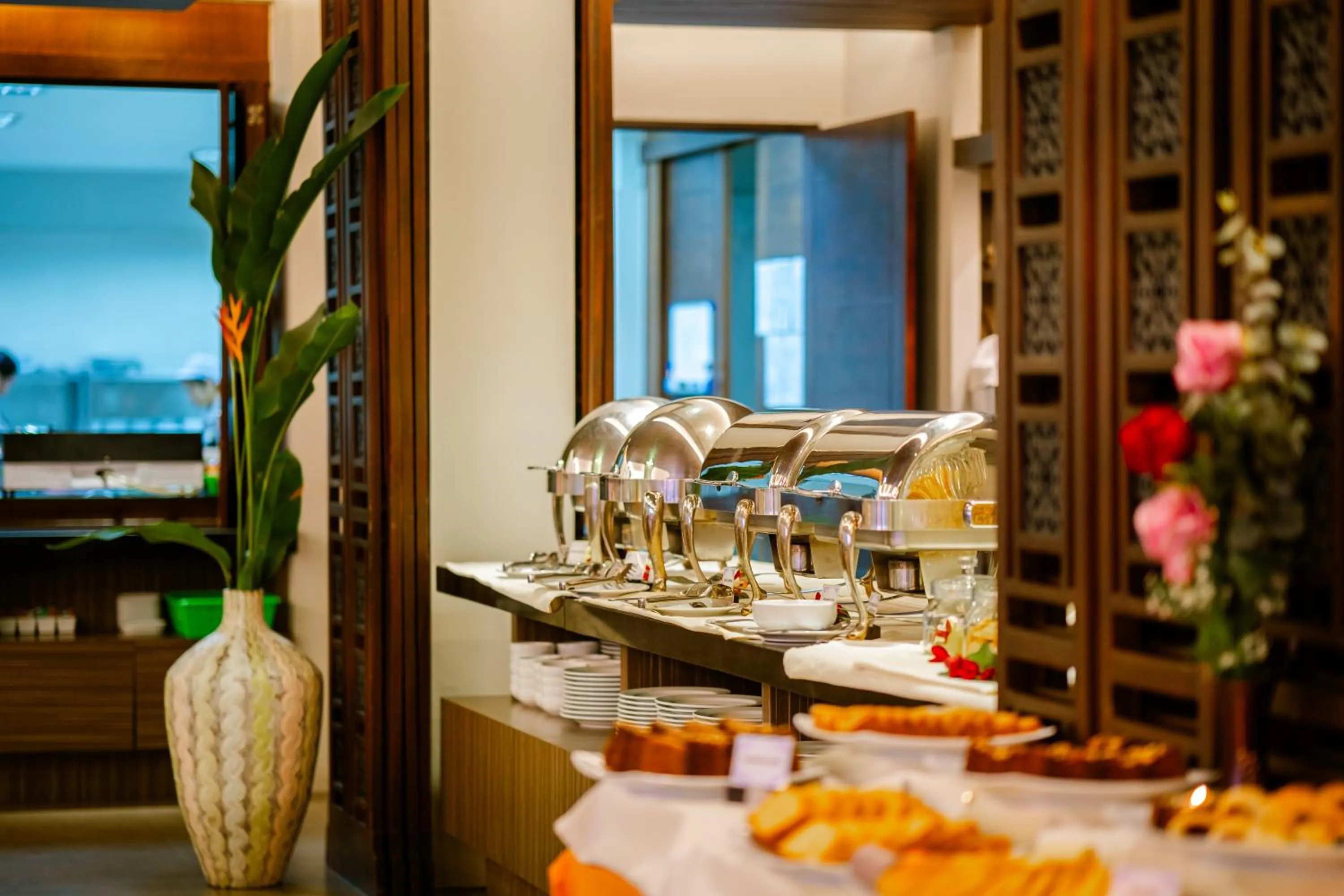 Restaurant/places to eat in Am Samui Palace