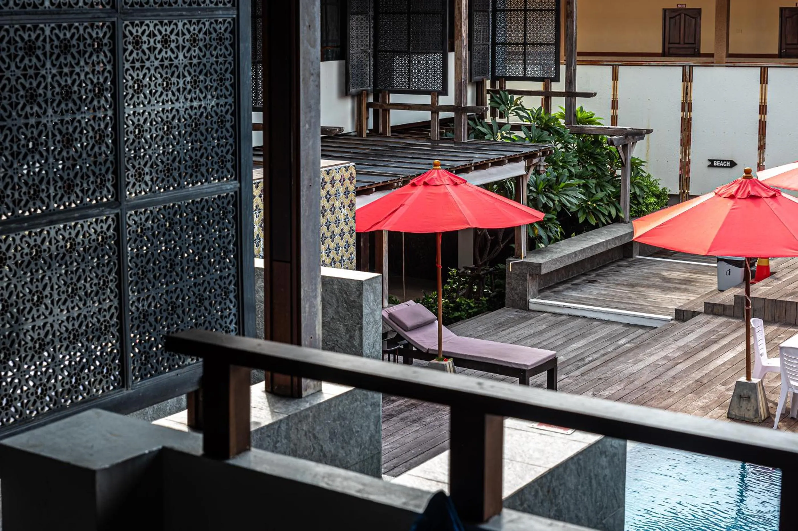 Seating area in Am Samui Palace