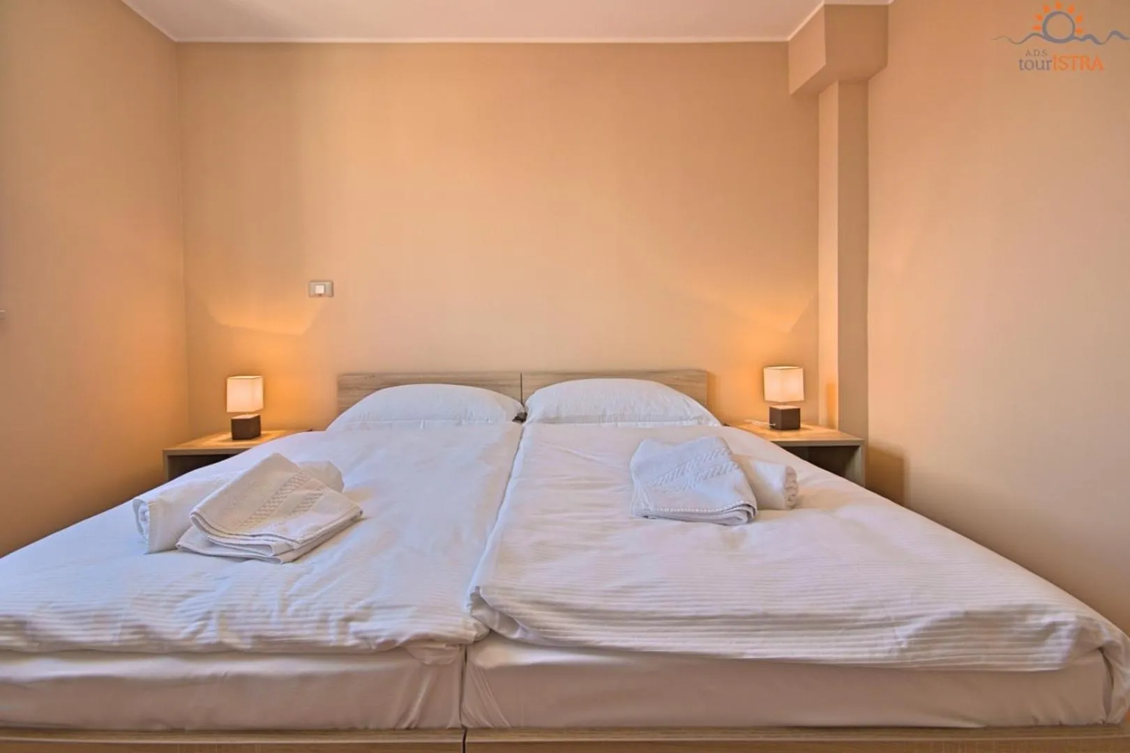 Bed in Rotonda Inn Novigrad