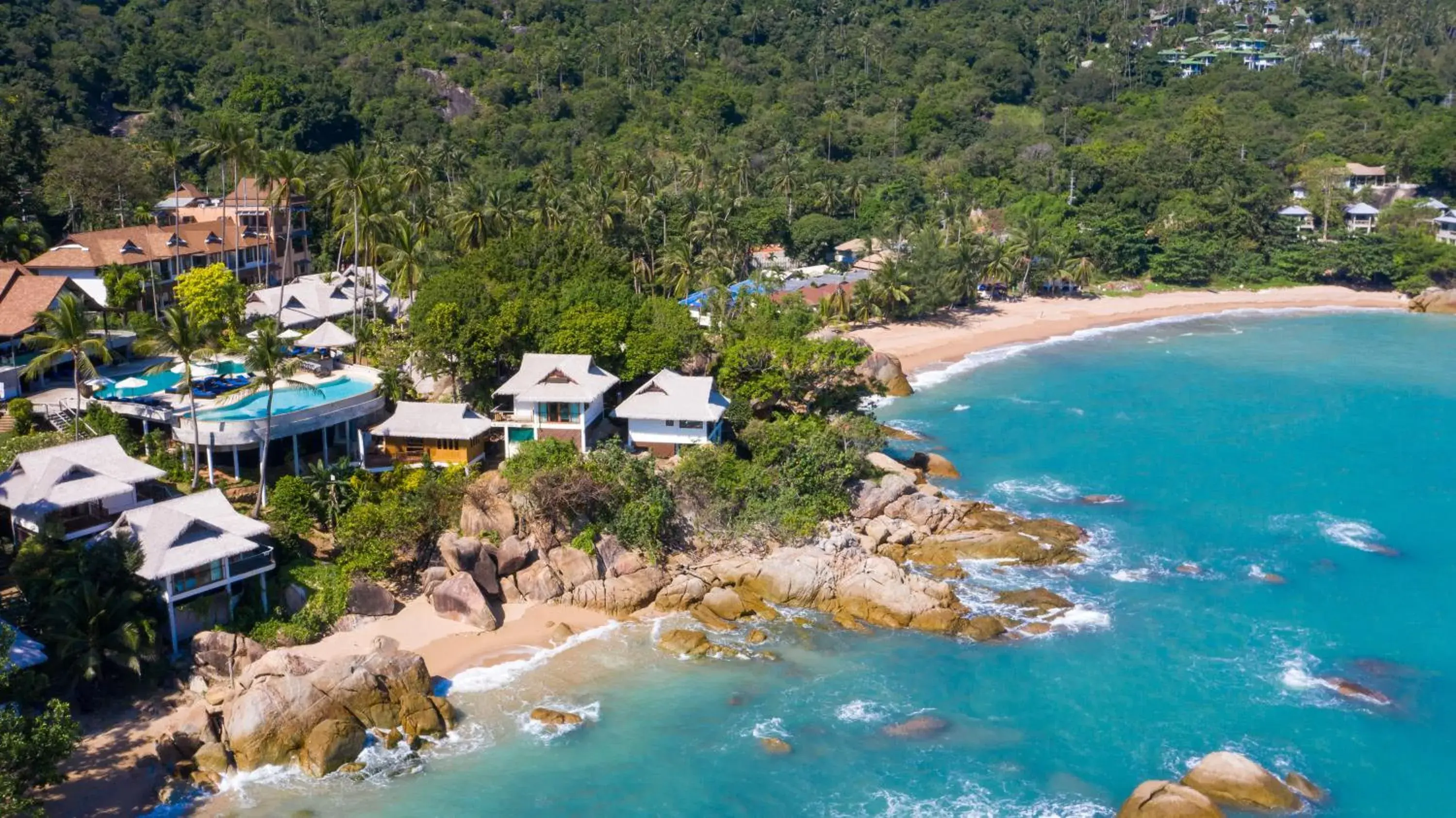 Bird's eye view in Coral Cliff Beach Resort Samui - SHA Plus Bird's eye view in Coral Cliff Beach Resort Samui - SHA Plus