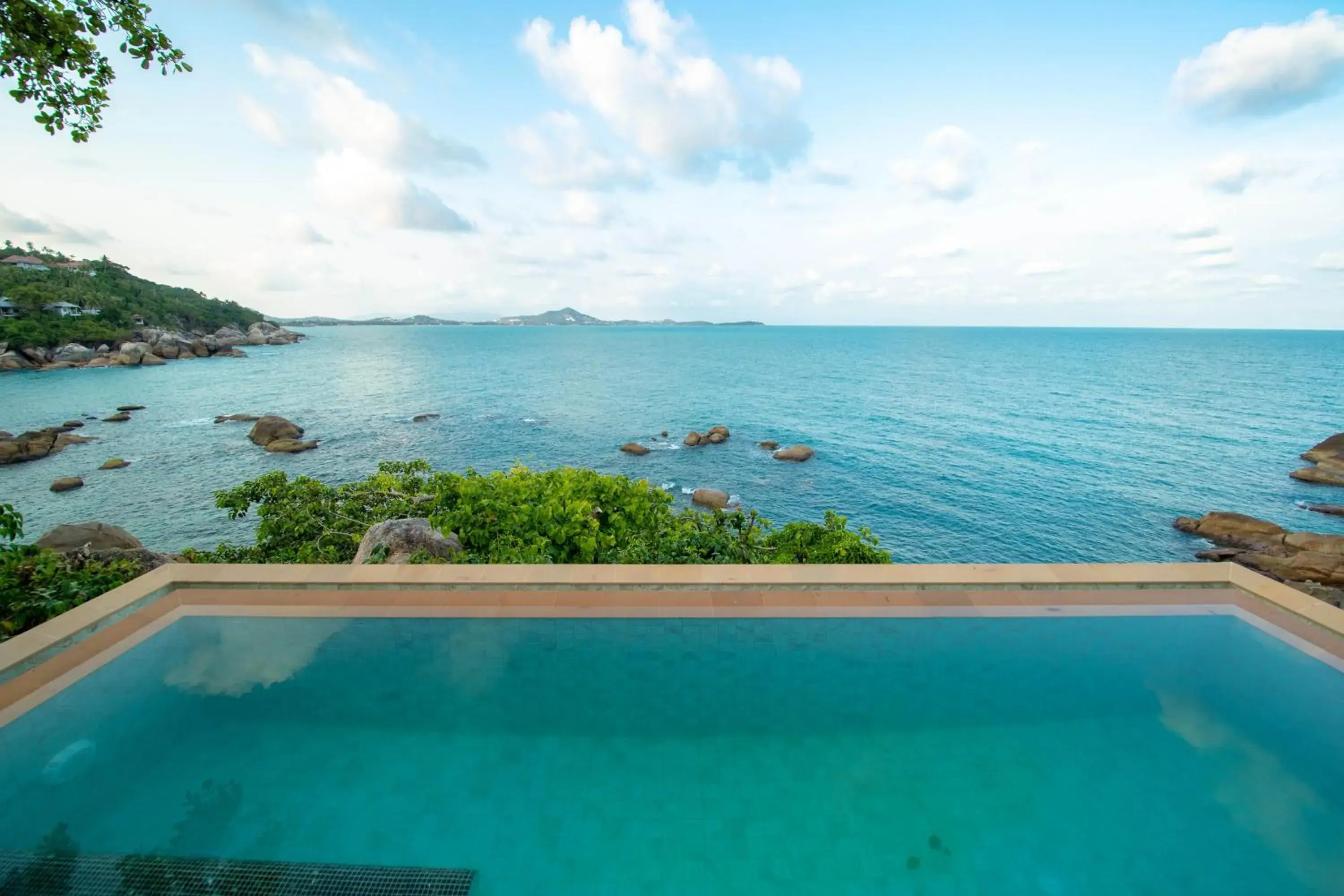 Sea view in Coral Cliff Beach Resort Samui - SHA Plus Sea view in Coral Cliff Beach Resort Samui - SHA Plus