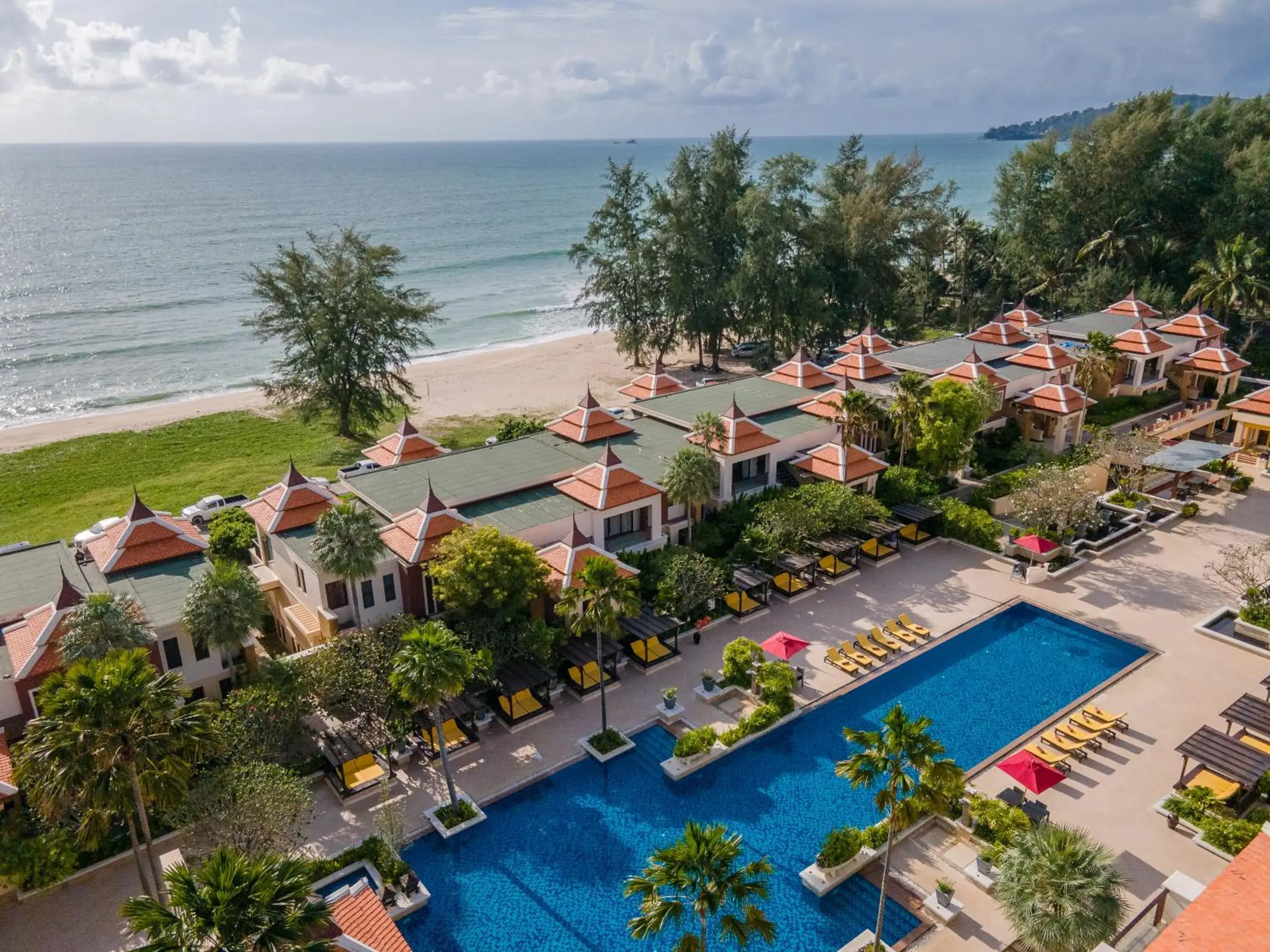 Property building in Mövenpick Resort Bangtao Beach Phuket Property building in Mövenpick Resort Bangtao Beach Phuket
