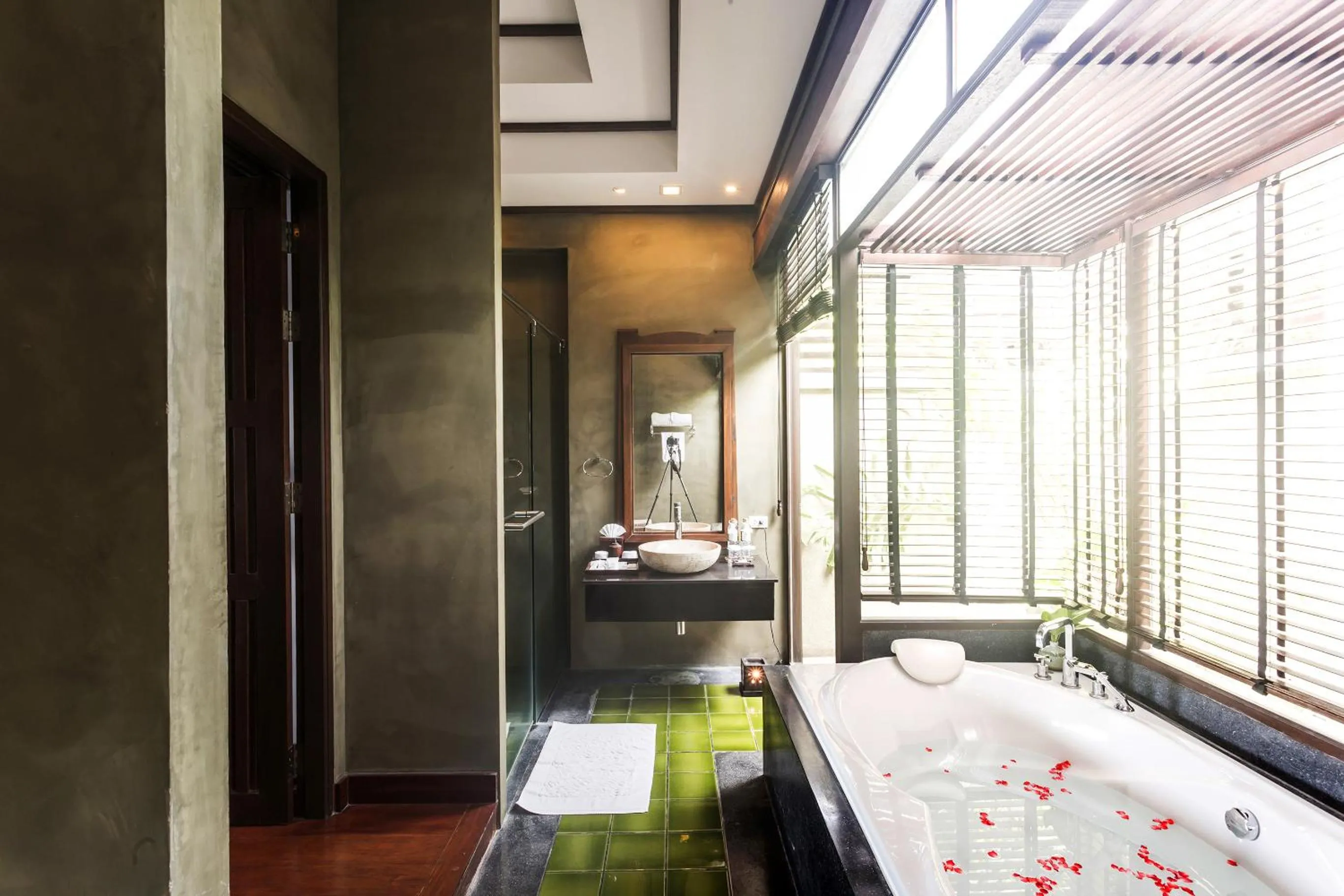 Bathroom, Bed in Nora Buri Resort & Spa - SHA Extra Plus