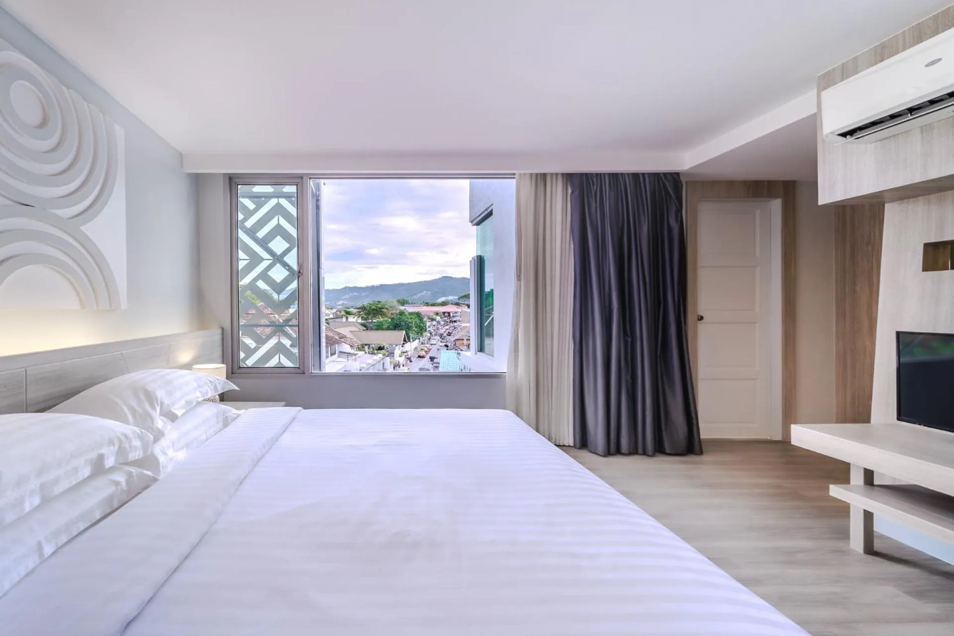 Bed in Best Western Chaweng Samui