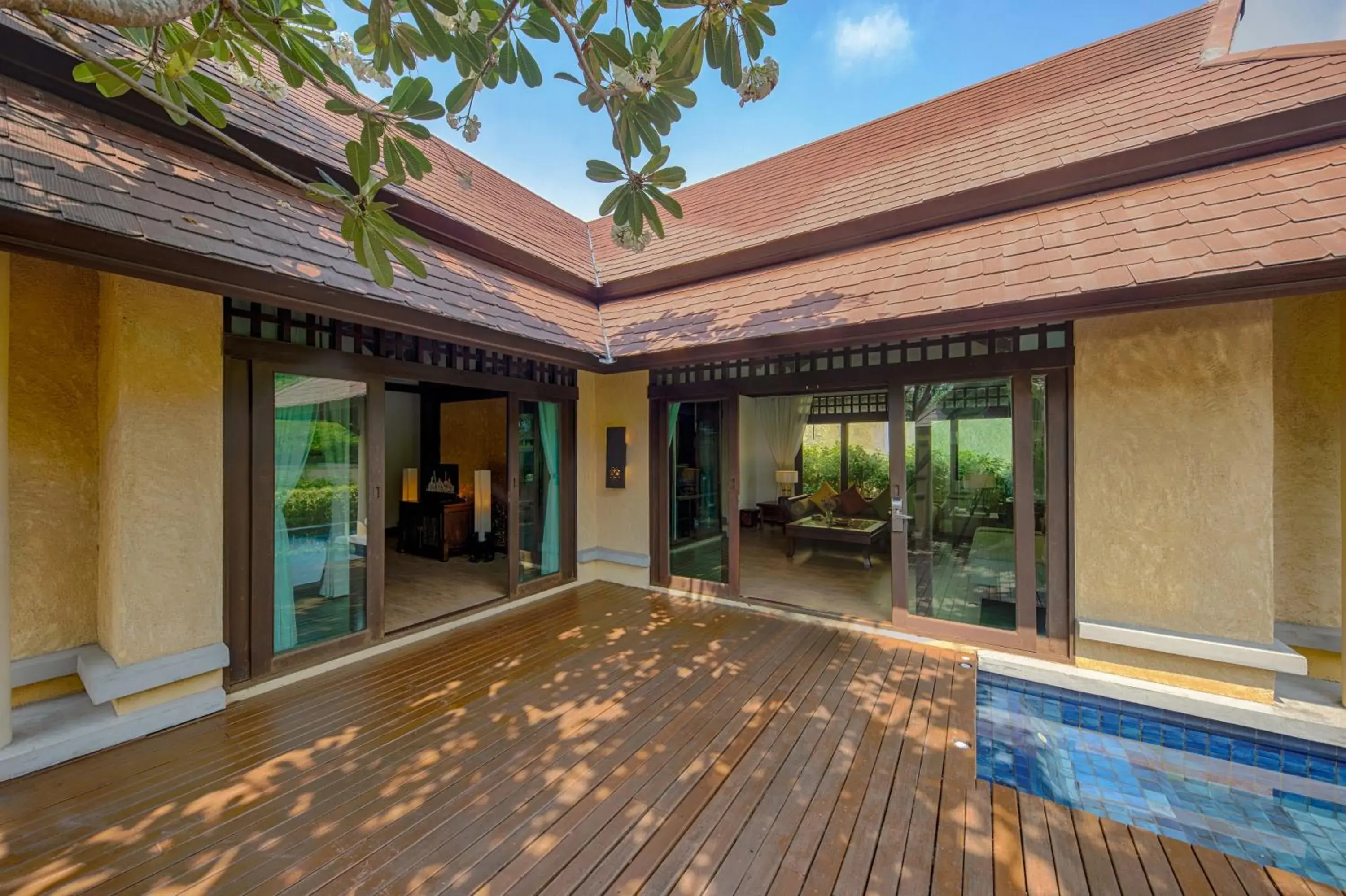 Facade/entrance in Nora Beach Resort & Spa - SHA Extra Plus Facade/entrance in Nora Beach Resort & Spa - SHA Extra Plus