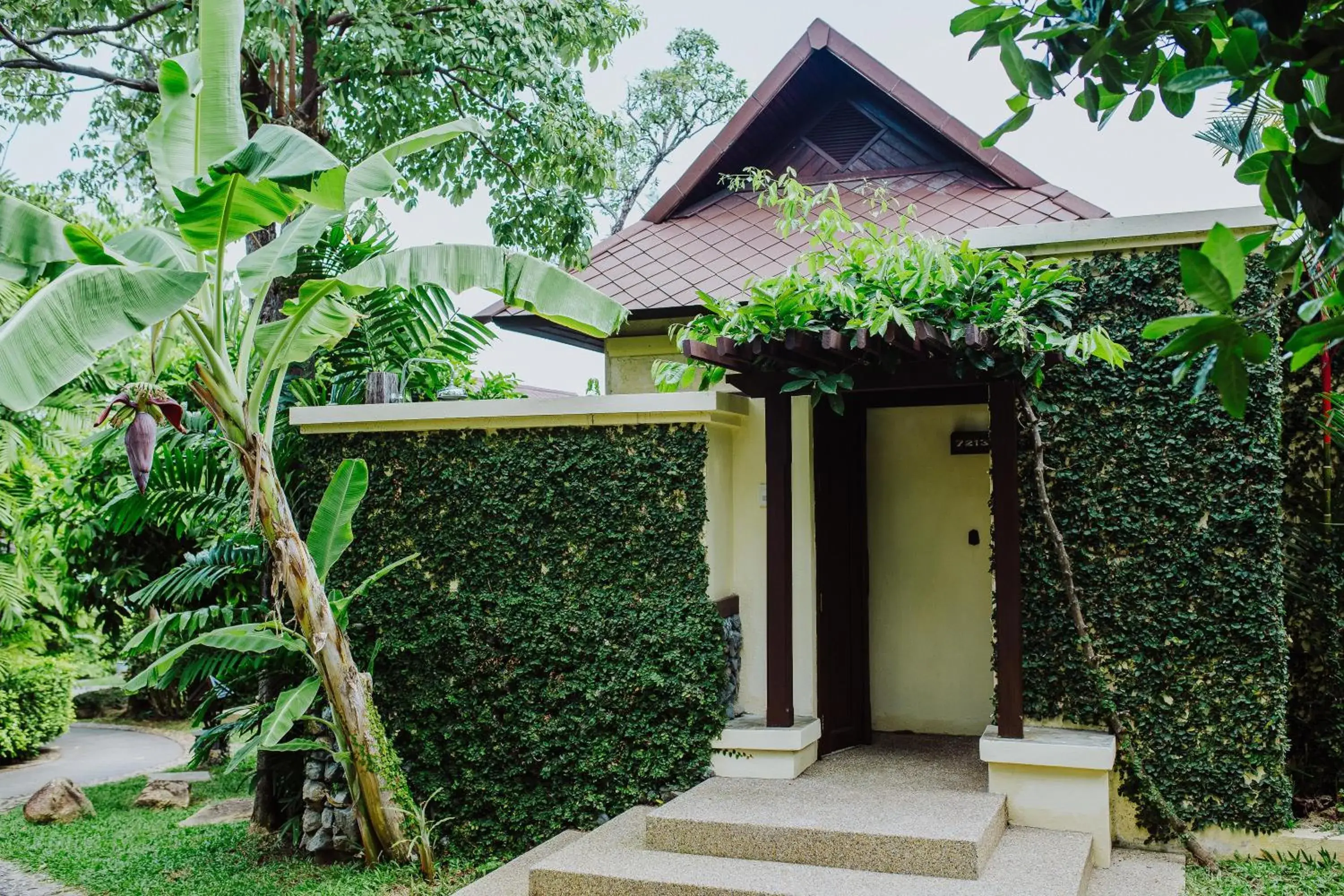 Facade/entrance in Nora Beach Resort & Spa - SHA Extra Plus Facade/entrance in Nora Beach Resort & Spa - SHA Extra Plus