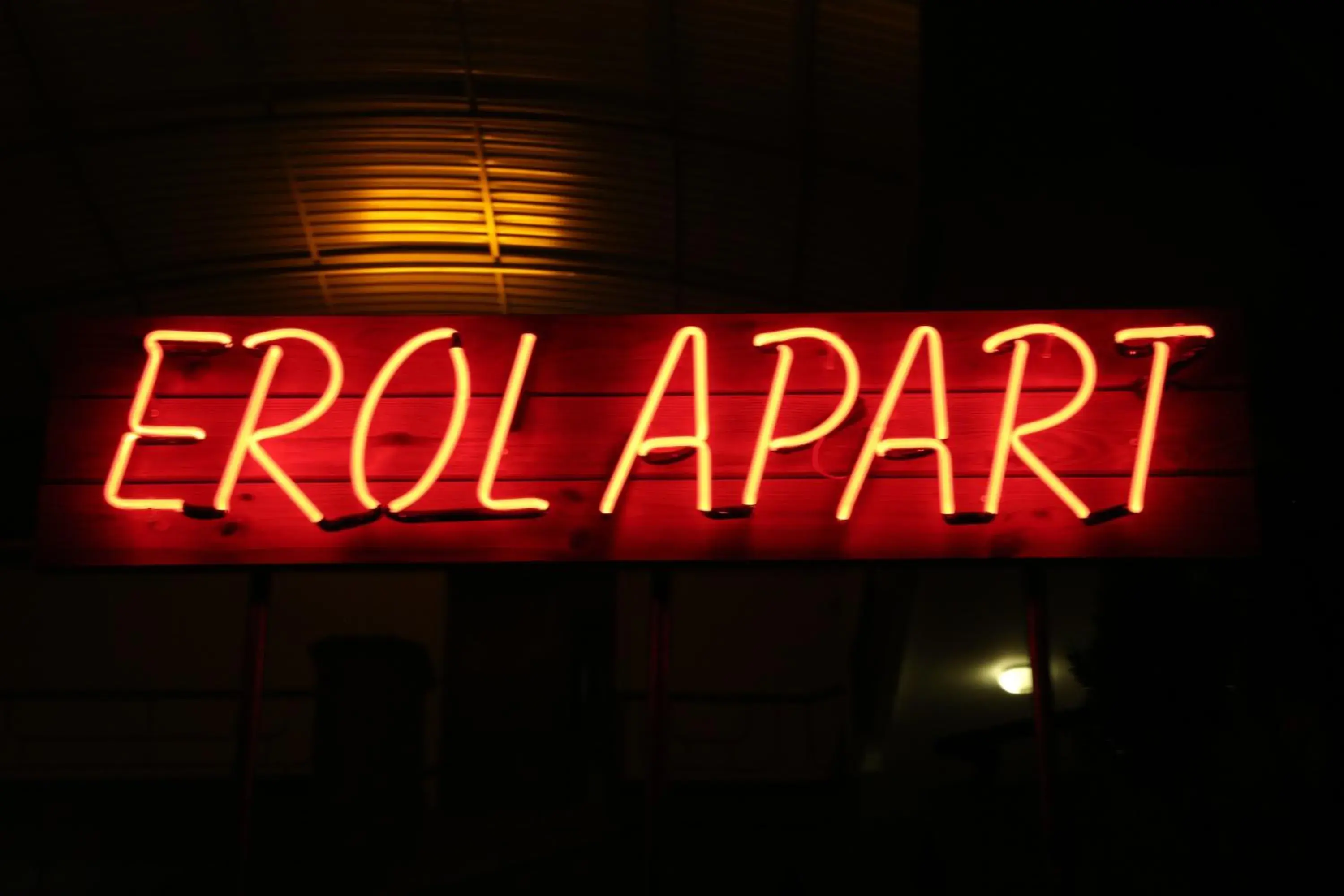 Erol Apart Erol Apart