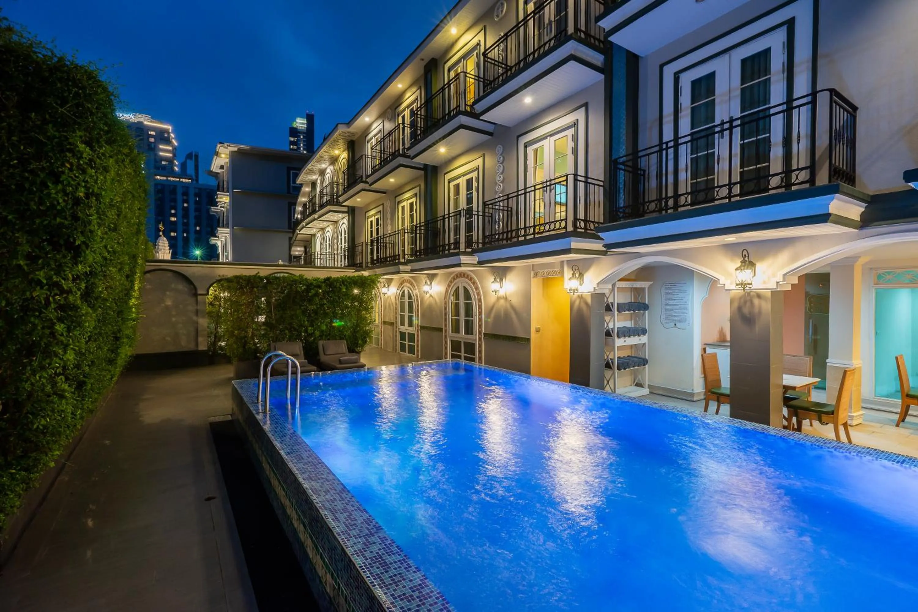 Property building in La Petite Salil Sukhumvit Thonglor 1