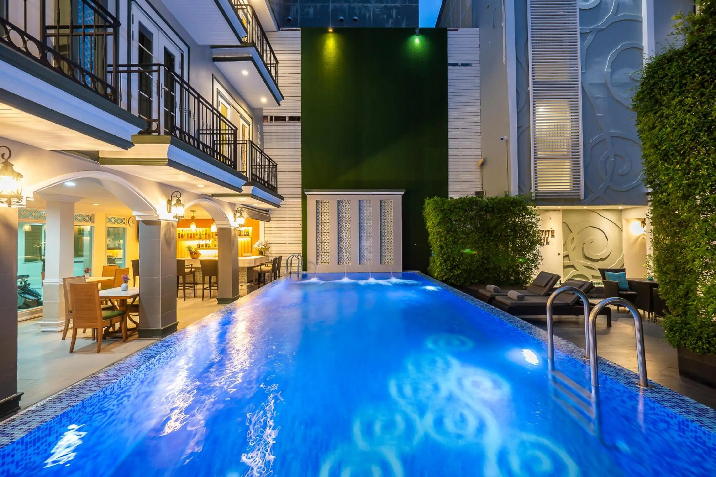 Swimming pool in La Petite Salil Sukhumvit Thonglor 1