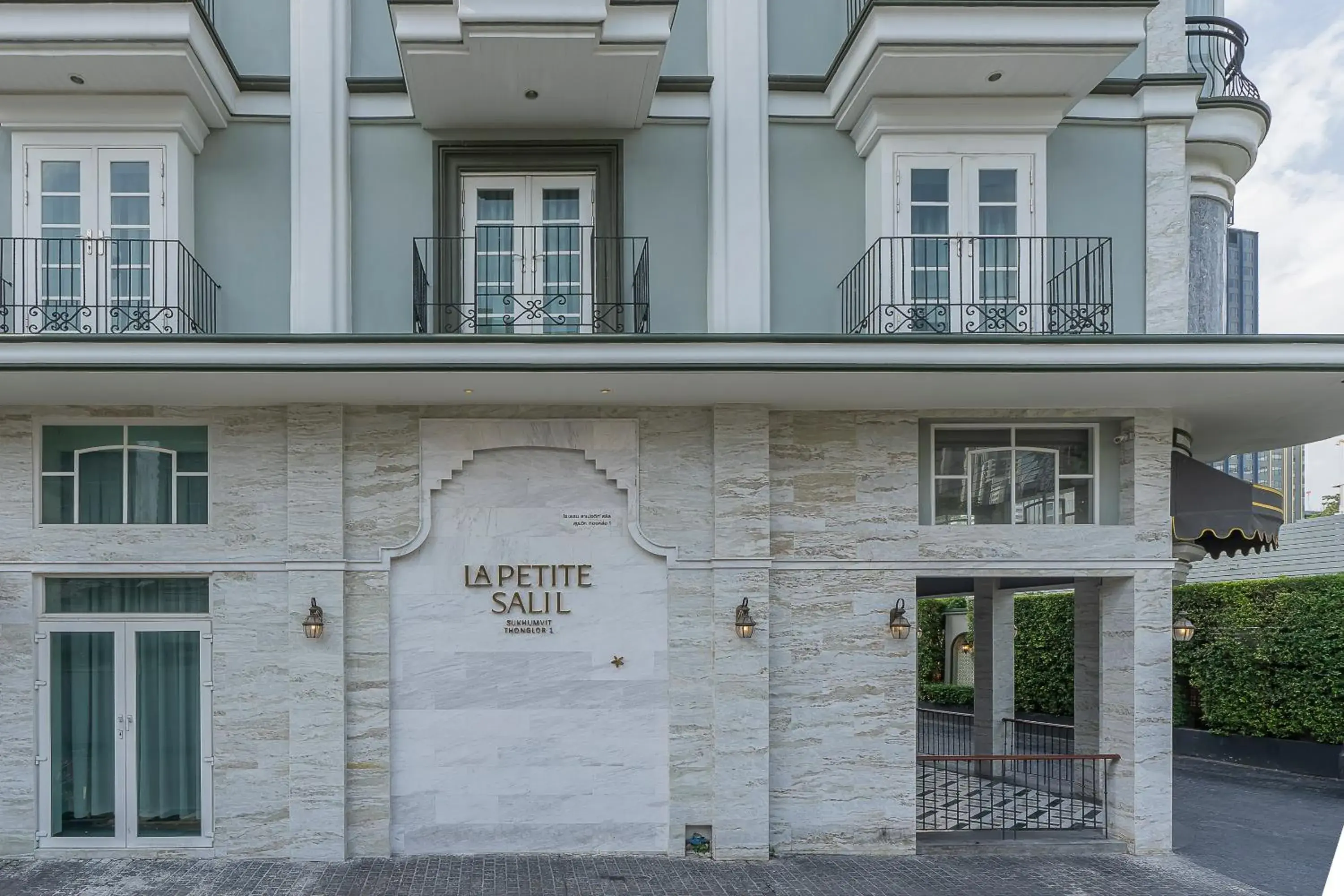 Property building in La Petite Salil Sukhumvit Thonglor 1 Property building in La Petite Salil Sukhumvit Thonglor 1