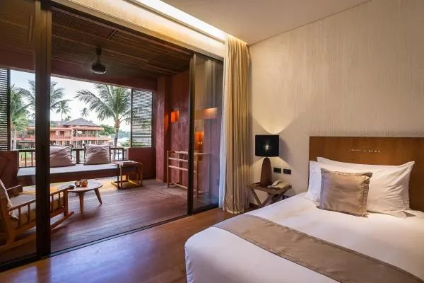 Bed in Hansar Samui Resort & Spa - SHA Extra Plus